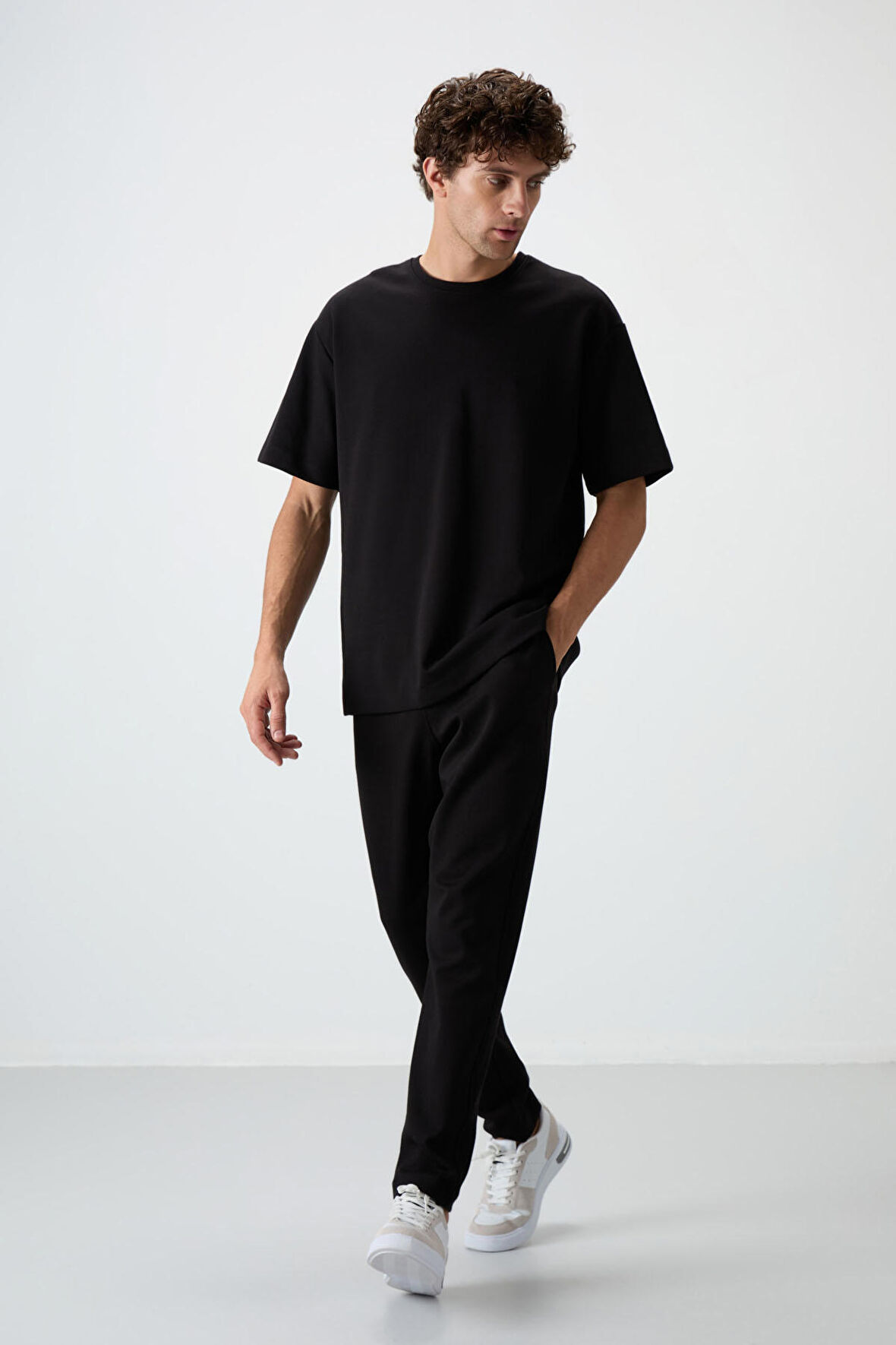 Siyah Pamuklu Kalın Yumuşak Dokulu Oversize Fit Basic Erkek Eşofman Takım - 85251 | S