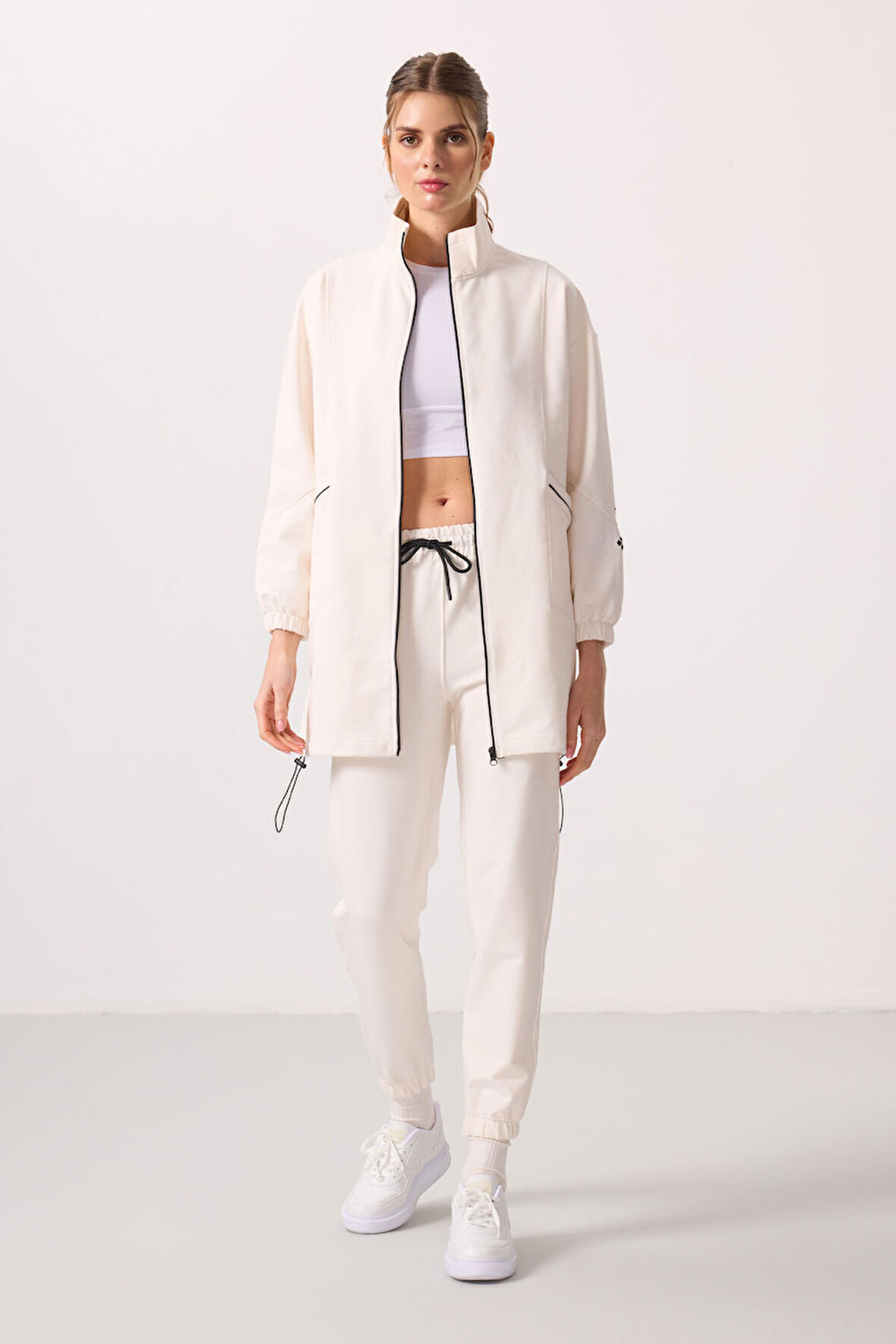 Ekru Dik Yaka Fermuarlı Rahat Form Kadın Eşofman Tunik Takım - 95345