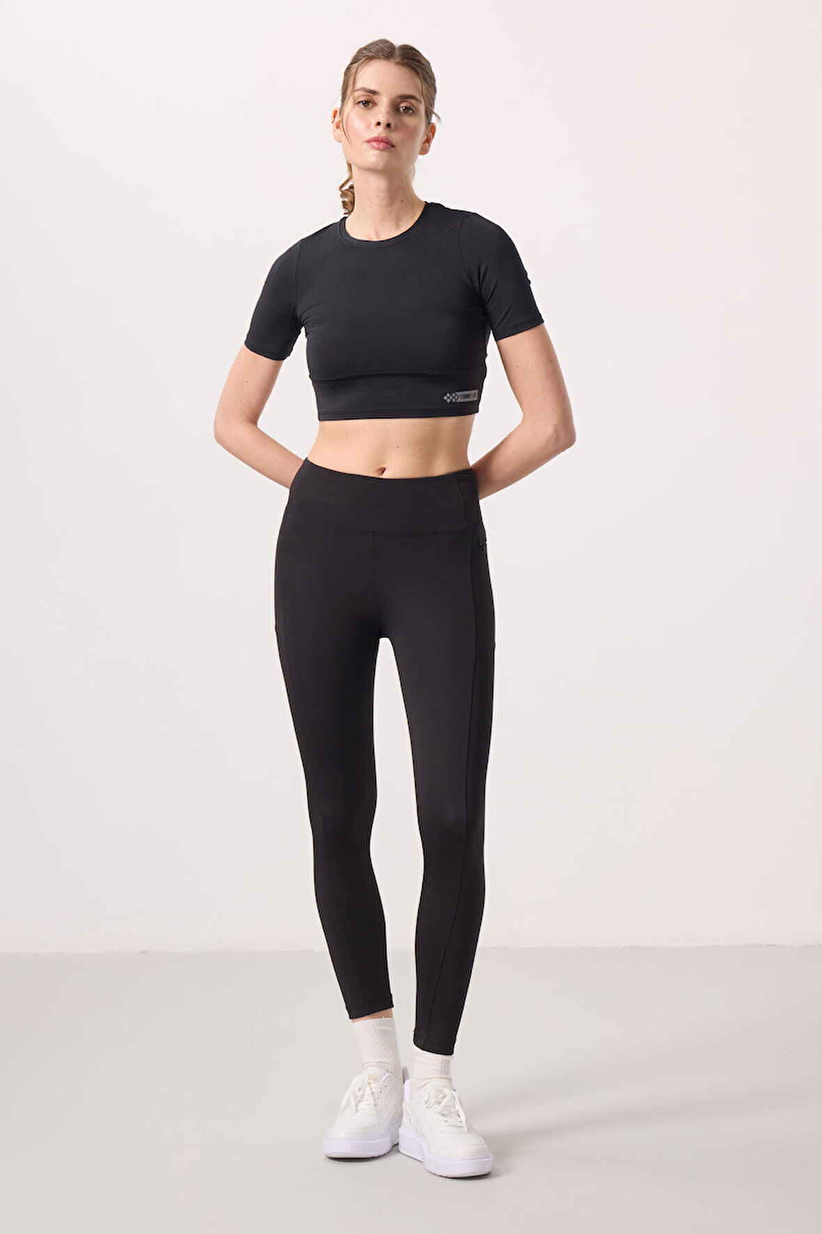 Siyah Polyester Esnek Standart Fit Performans Kadın Tayt - 94667