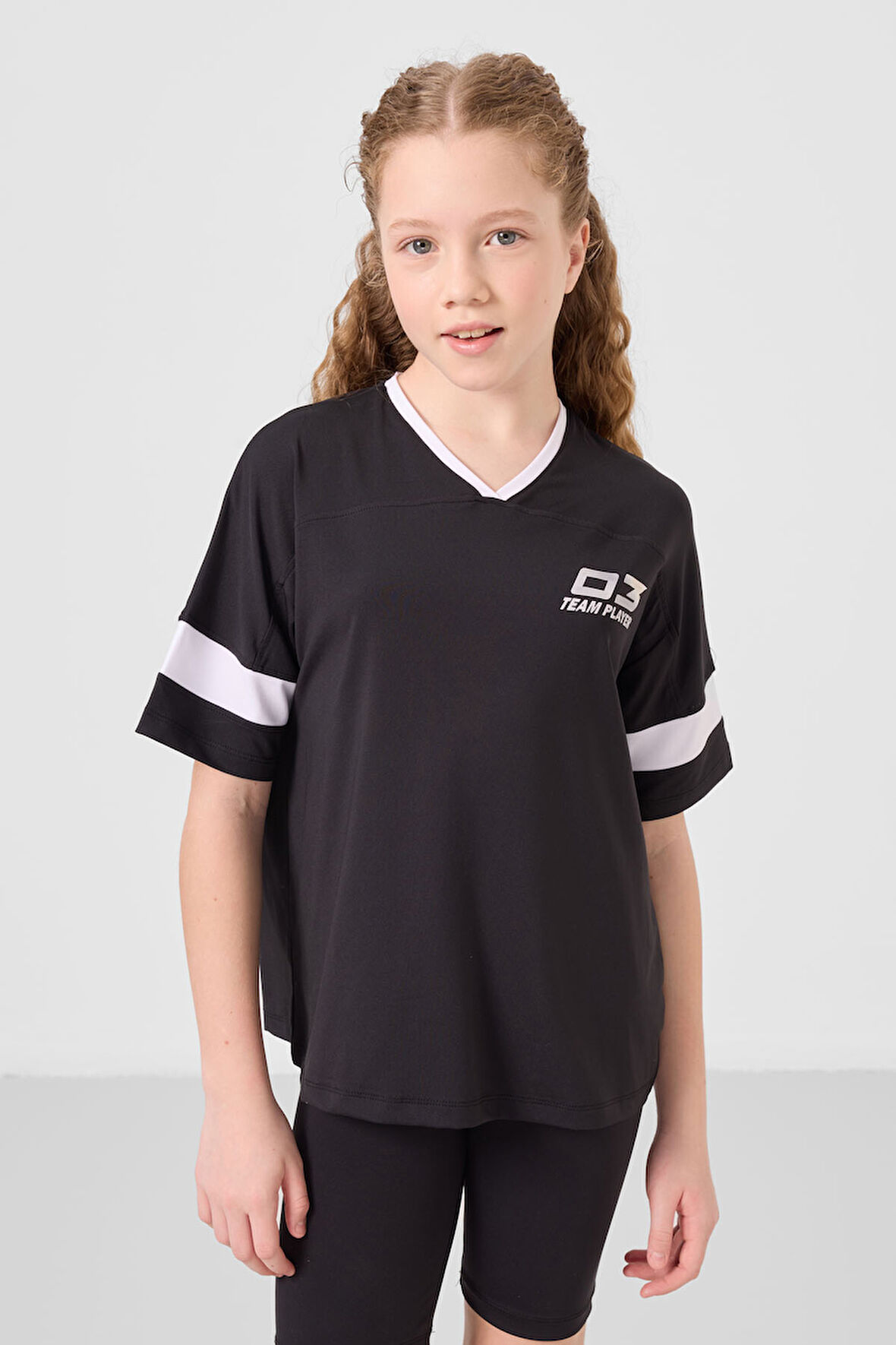 Siyah V Yaka Kemer Detaylı Standart Fit Performans Kız Çocuk Tayt Takım - 75187