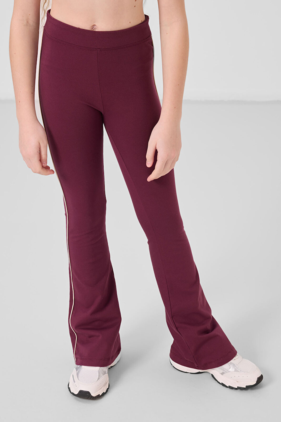 Bej-Bordo Pamuklu O Yaka Standart Fit Basic İspanyol Paça Kız Çocuk Tayt Takım - 75192