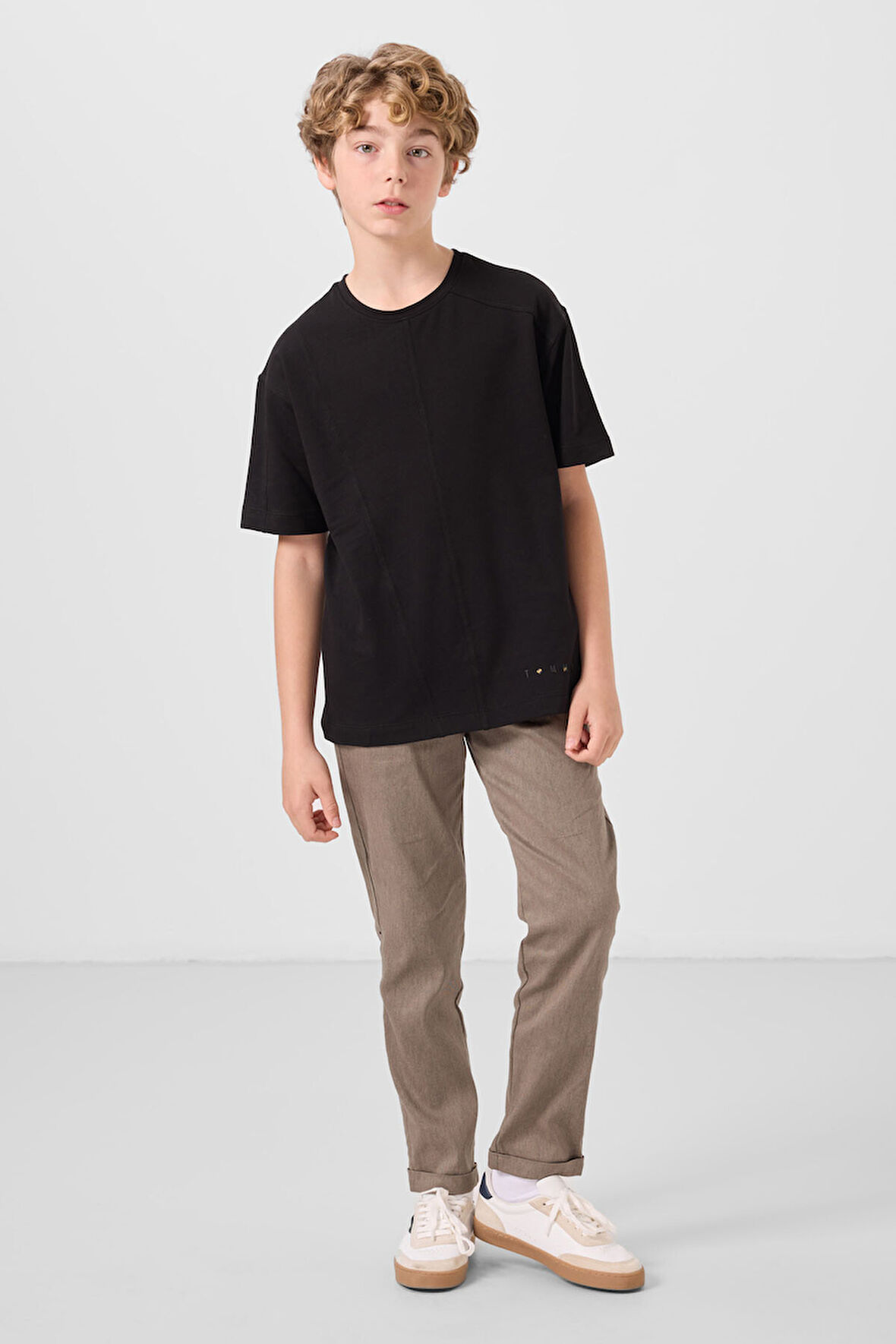 Siyah Pamuklu Yumuşak Dokulu Oversize Basic Erkek Çocuk T-Shirt - 11297