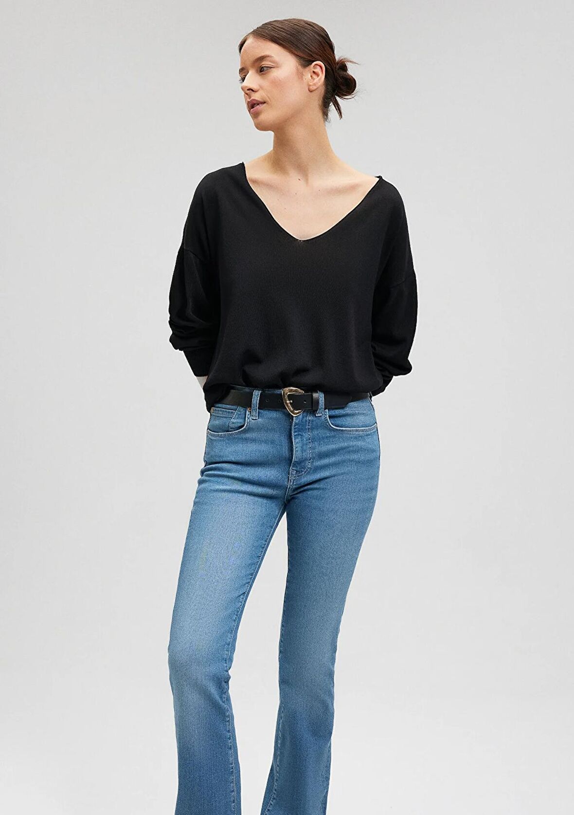 Mavi V Yaka Siyah Triko 1710456-900