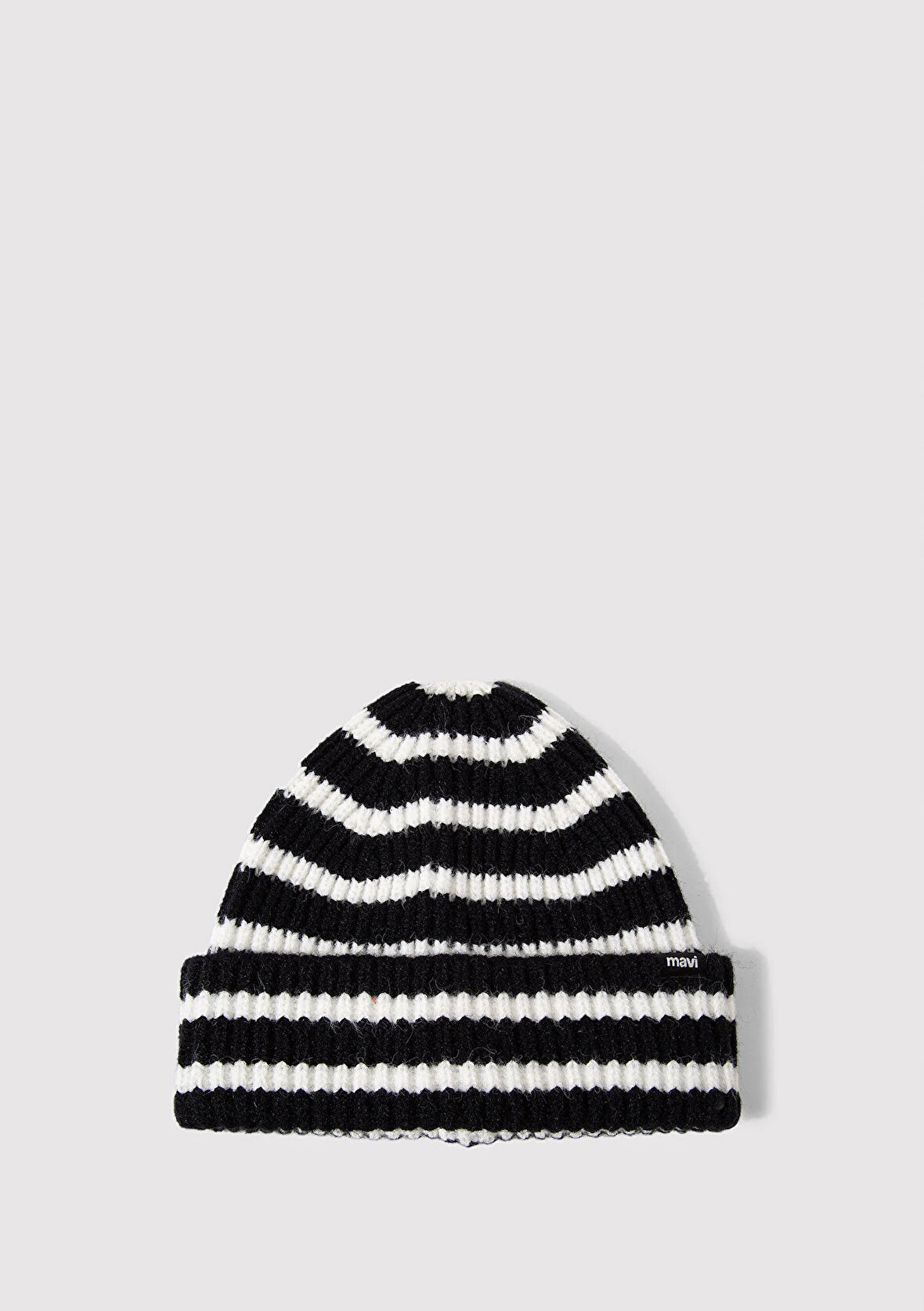 Çizgili Siyah Bere 1912804-900