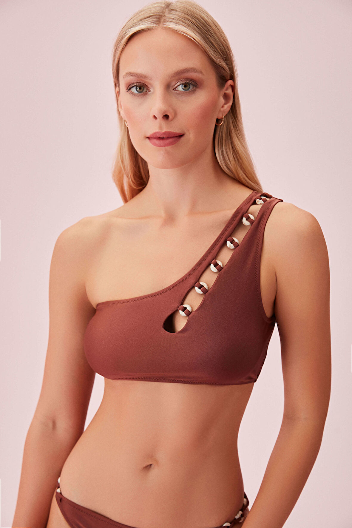 Suwen Maya Tek Omuz Aksesuarlı Bralet Bikini Üst