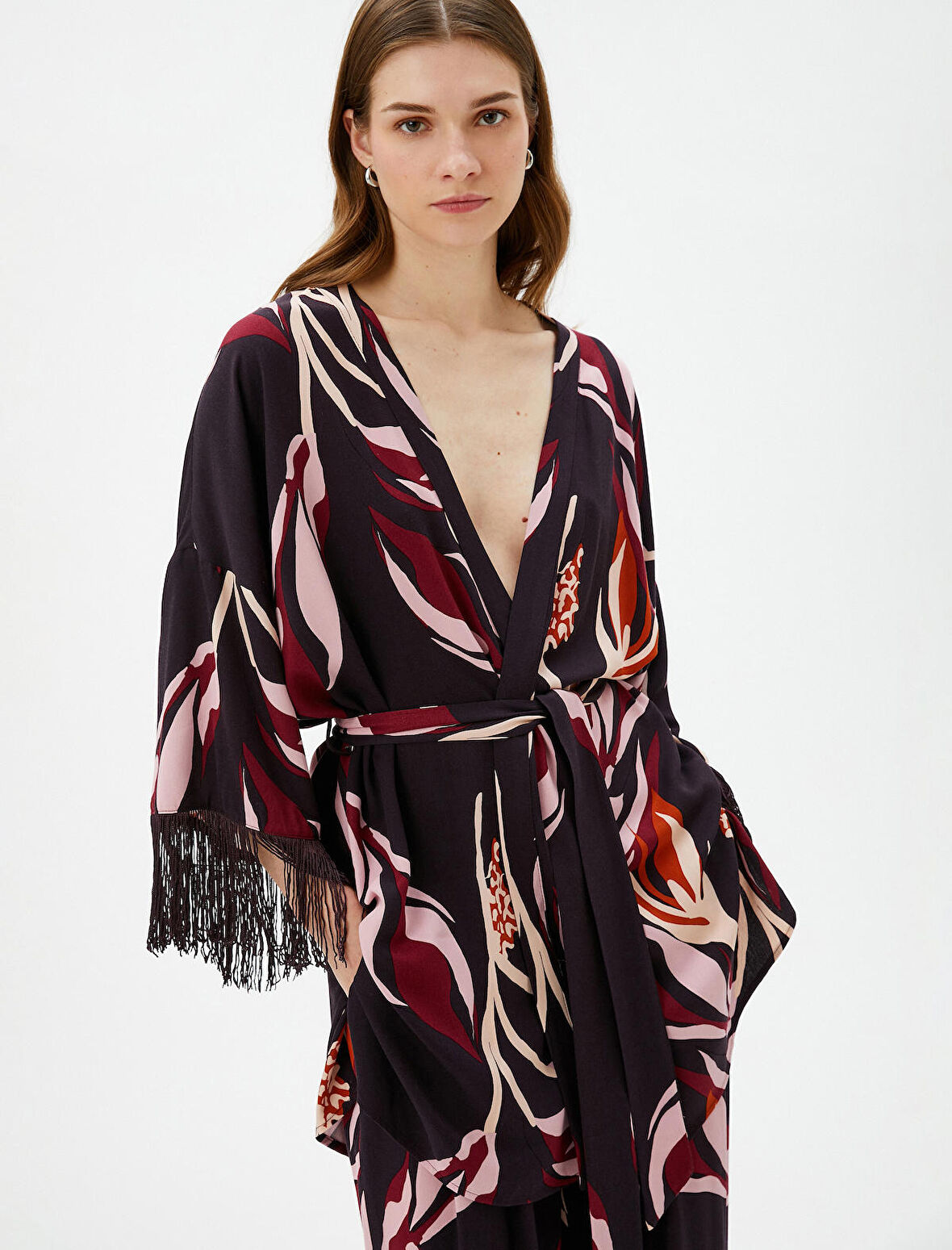 Kimono Beli Kuşaklı Püskül Detaylı