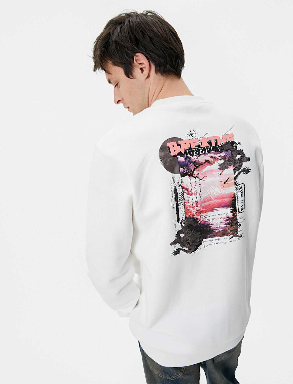 Arkası Baskılı Sweat Uzakdoğu Temalı Bisiklet Yaka 