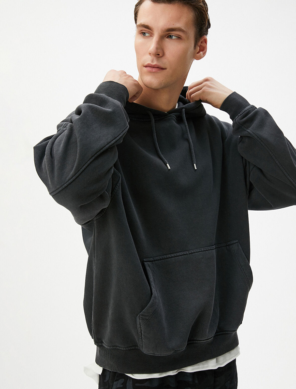 Oversize Sweatshirt Yıkamalı Kapşonlu Kanguru Cepli