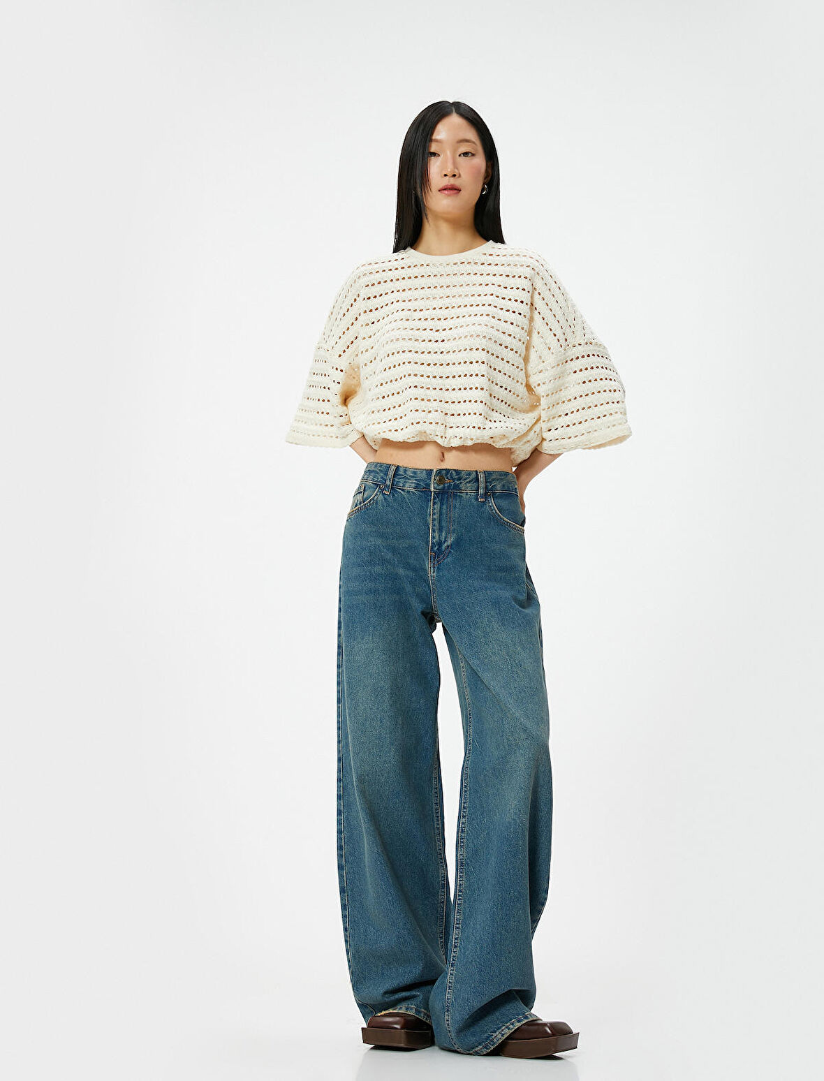 Ajurlu Sweatshirt Yarım Kollu Bisiklet Yaka Beli Lastikli