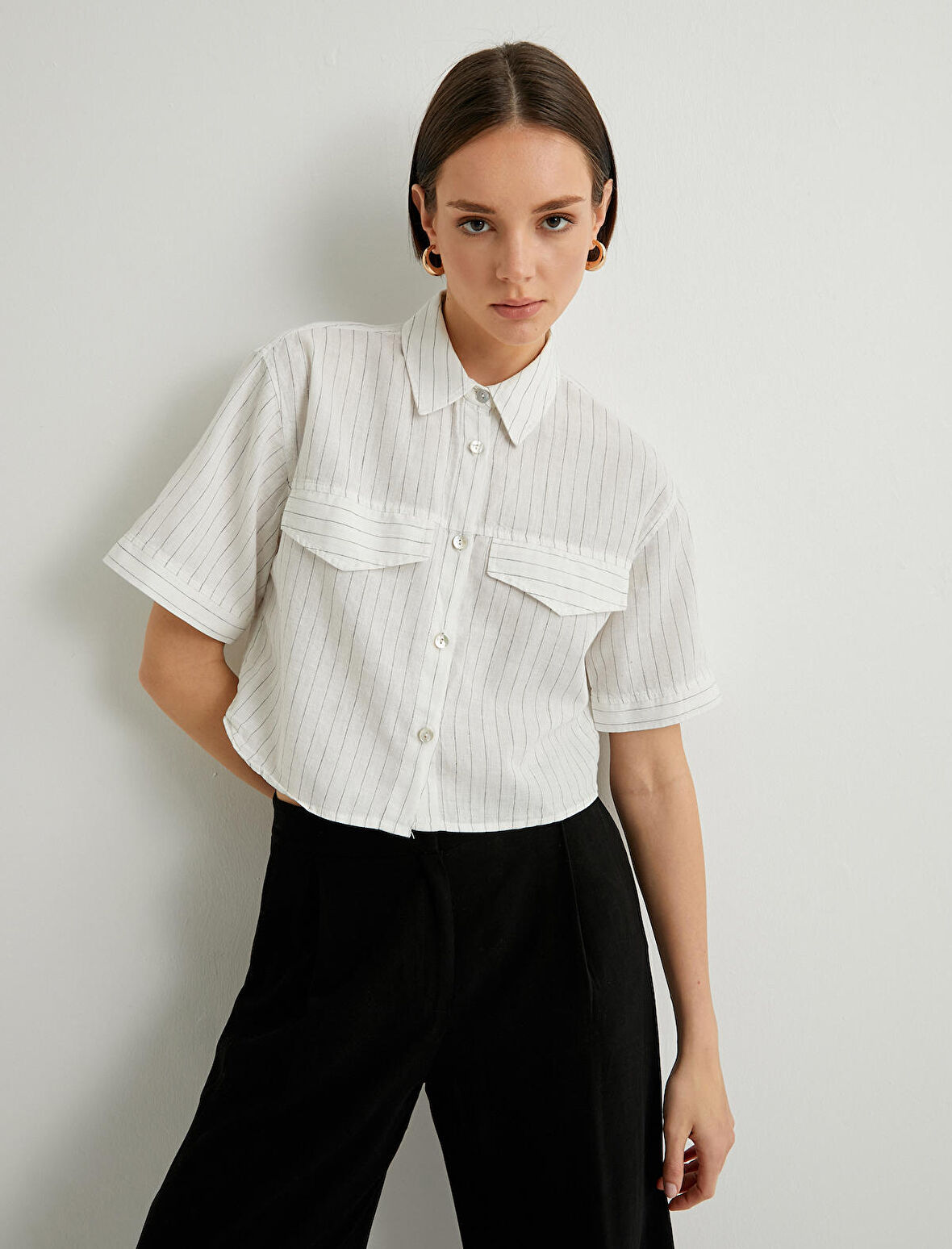 Crop Gömlek Kısa Kollu Cep Detaylı Düğmeli Keten Karışımlı