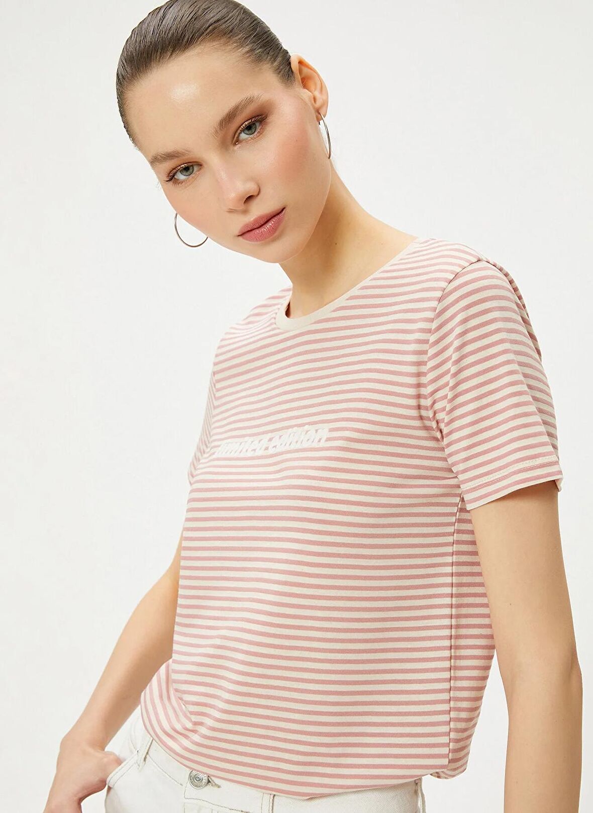 Koton U Yaka Pembe Kadın T-Shirt 4SAL10164IK