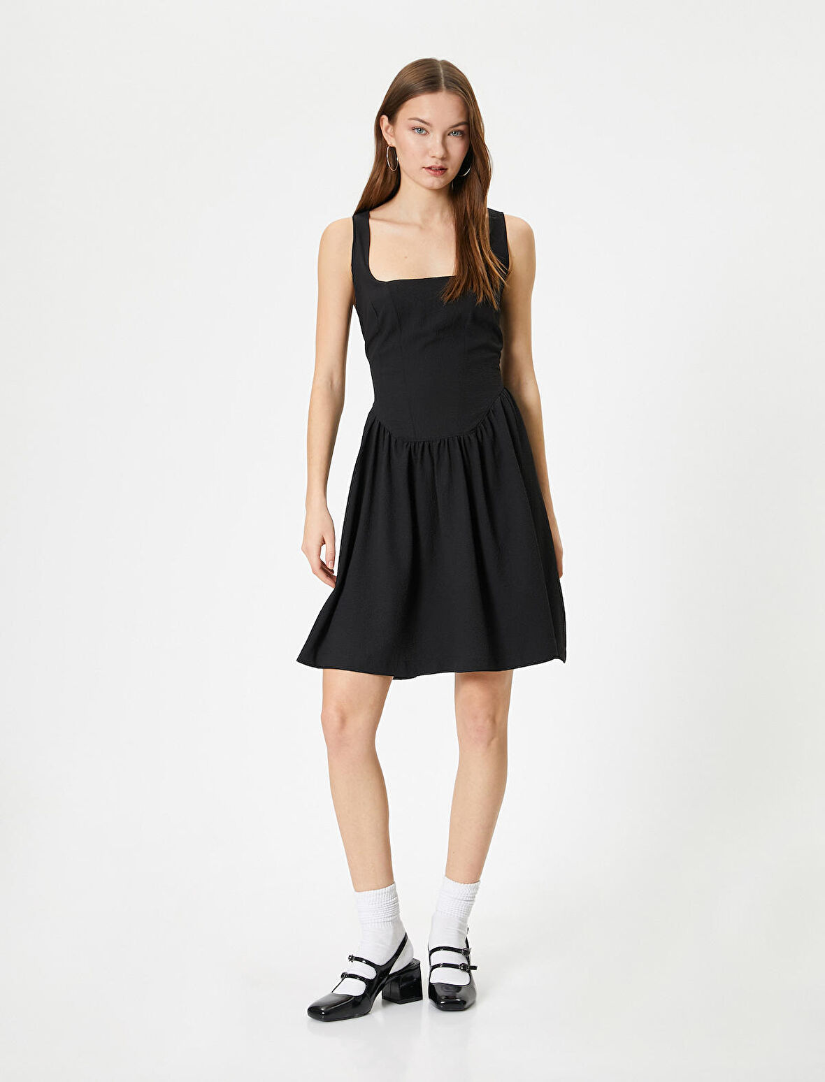 Kalın Askılı Mini Elbise Slim Fit U Yaka 