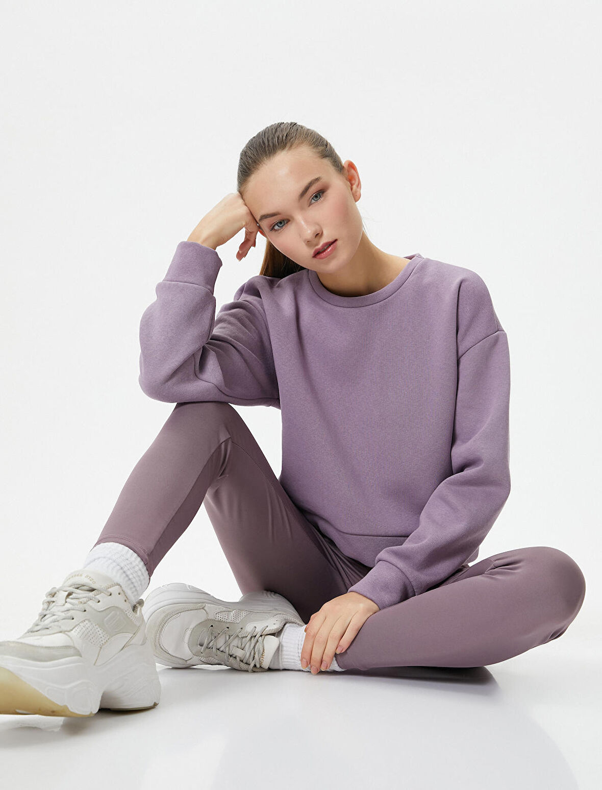 Basic Spor Crop Sweatshirt Rahat Kalıp Pamuklu Bisiklet Yaka Uzun Kollu