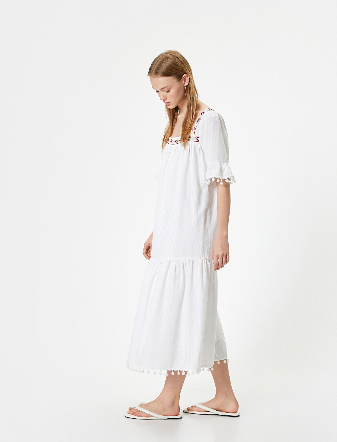 Balon Kol Elbise Kare Yaka İşlemeli Bağlama Detaylı