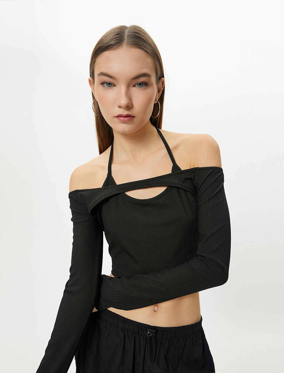 Kayık Yaka Crop Tişört Uzun Kollu Bağlama Detaylı 