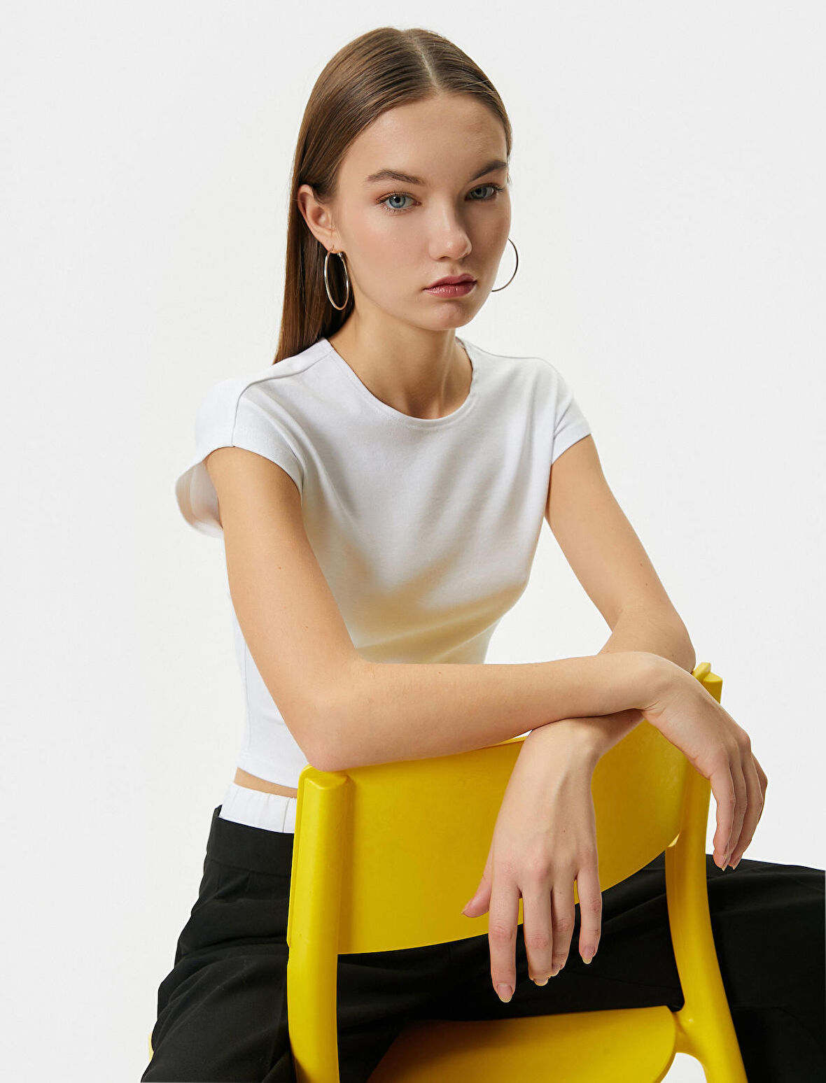 Basic Modal Tişört Slim Fit Ribanalı Kısa Kollu Bisiklet Yaka