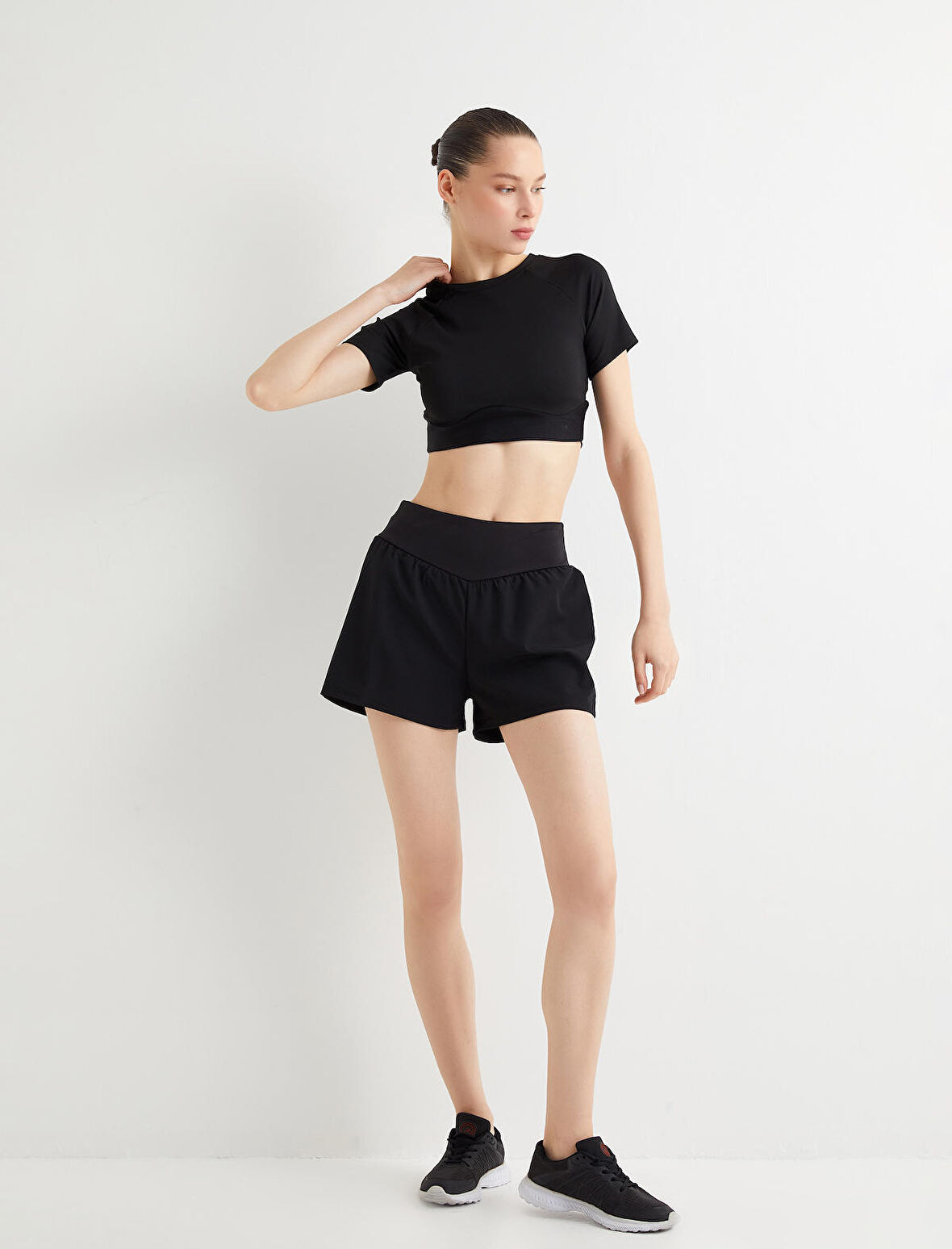 Spor Crop Tişört Slim Fit Kısa Kollu Bisiklet Yaka