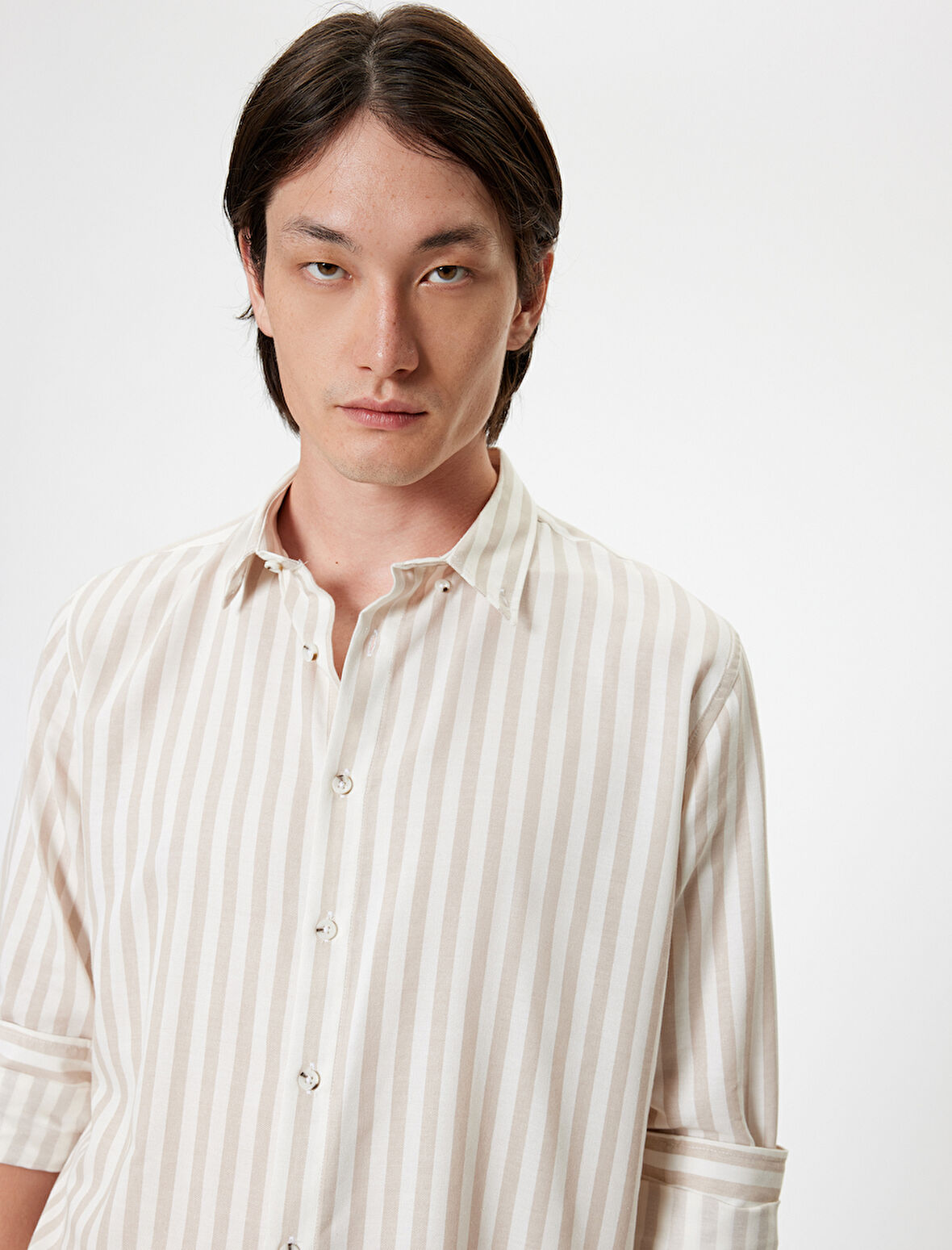 Uzun Kollu Düğmeli Yaka Çizgili Slim Fit Gömlek