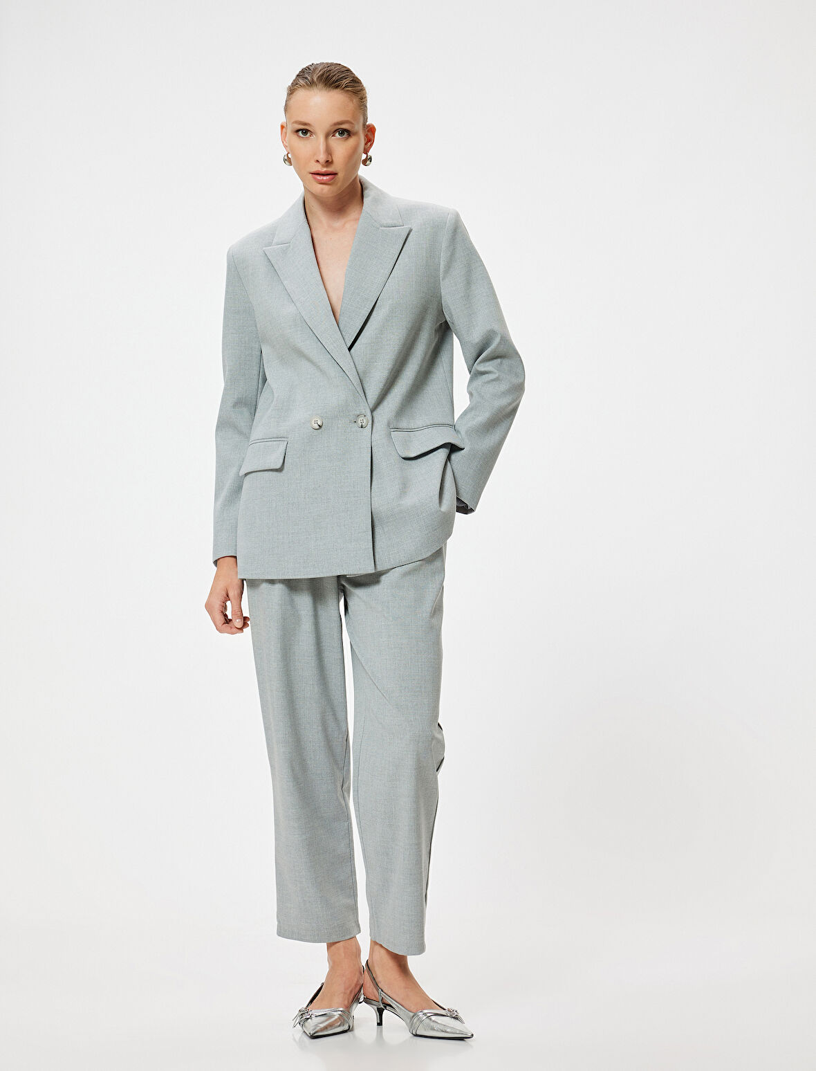 Pile Detaylı Crop Paça Cepli Kumaş Pantolon