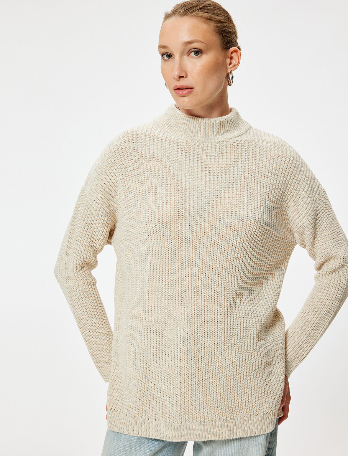 Oversize Triko Kazak Kalça Boy Dik Yaka Uzun Kollu Yumuşak Dokulu