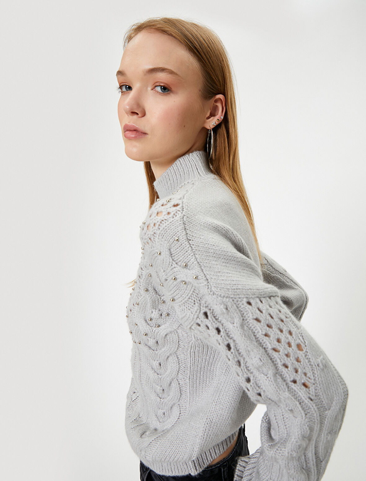 Ajurlu Triko Kazak Boncuk İşlemeli Dik Yaka