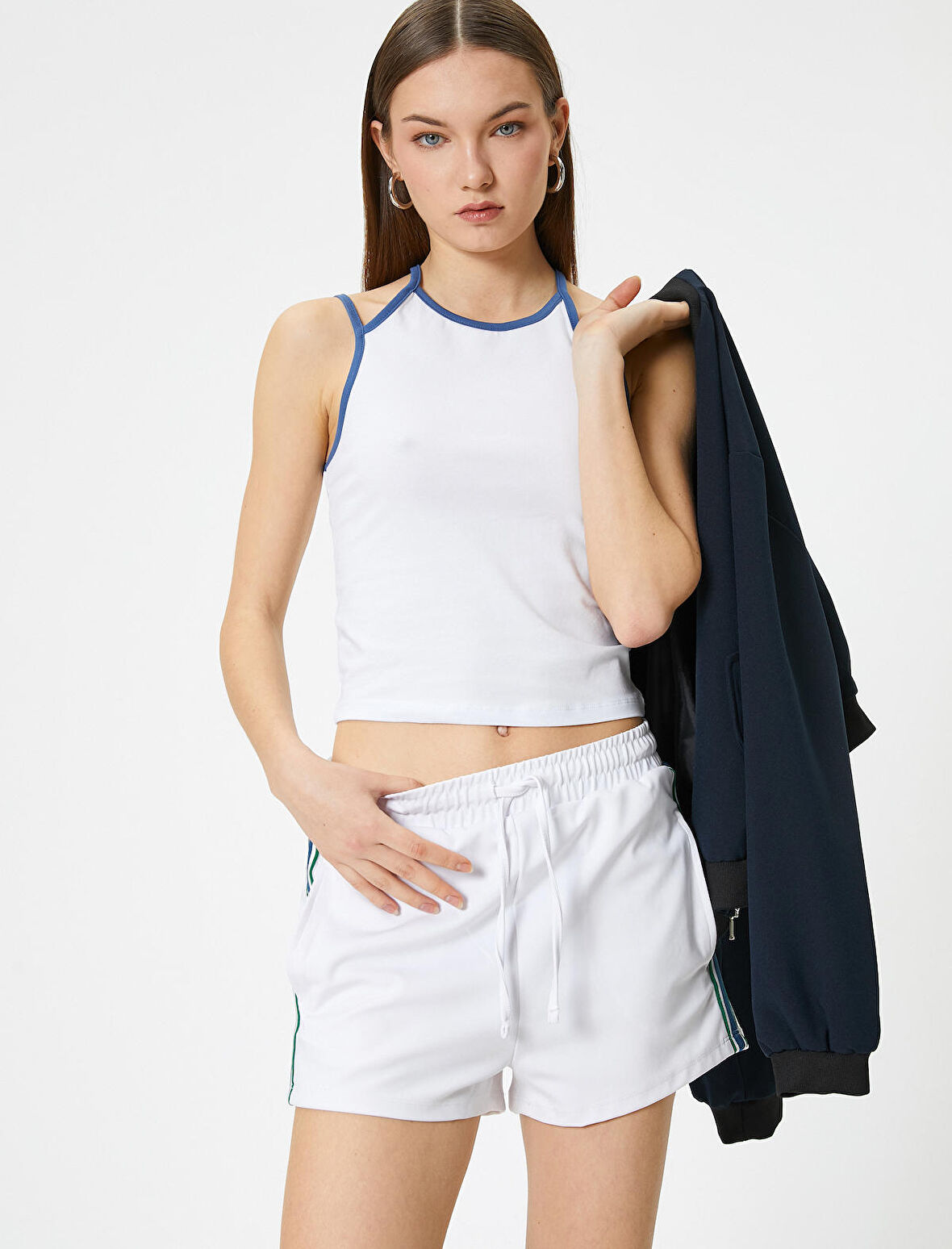Crop Halter Yaka Üst Askılı Renk Kontrastlı