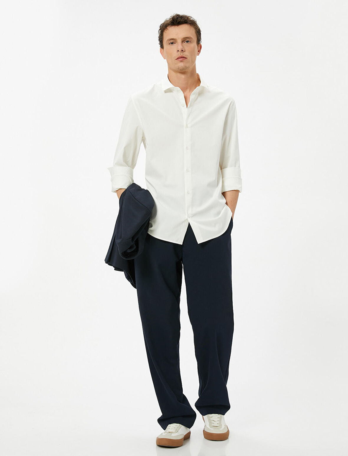 Basic Gömlek Slim Fit Yarım İtalyan Yaka Düğmeli