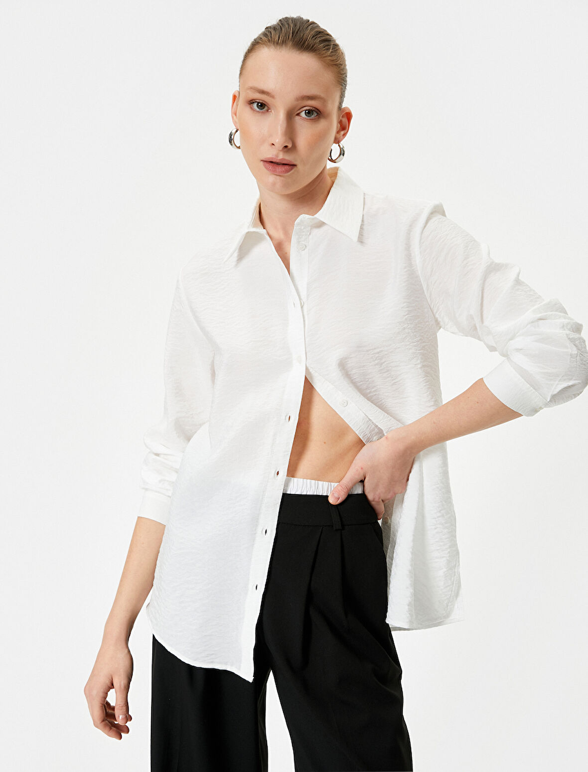 Uzun Kollu Gömlek Çift Kapaklı Cep Detaylı Klasik Yaka Viskoz Kumaş