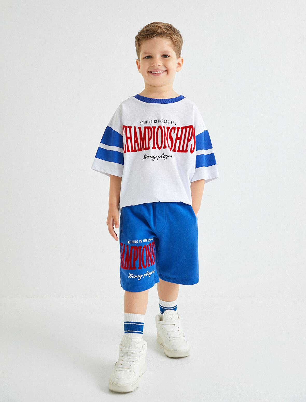 Baskılı Şort Spor Temalı Cepli Beli Bağlamalı