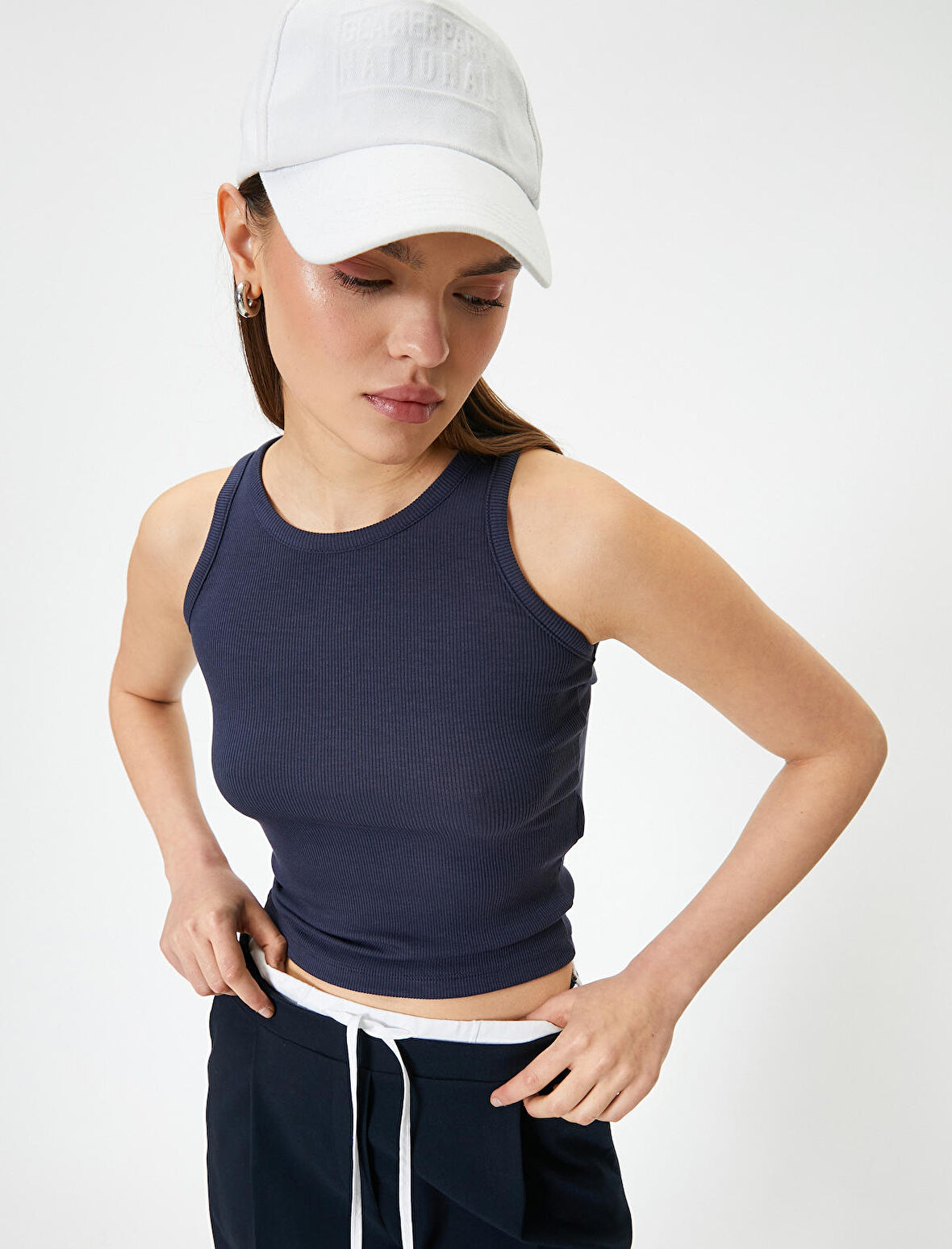 Fitilli Basic Üst Yuvarlak Yaka Viskoz Kumaş Slim Fit