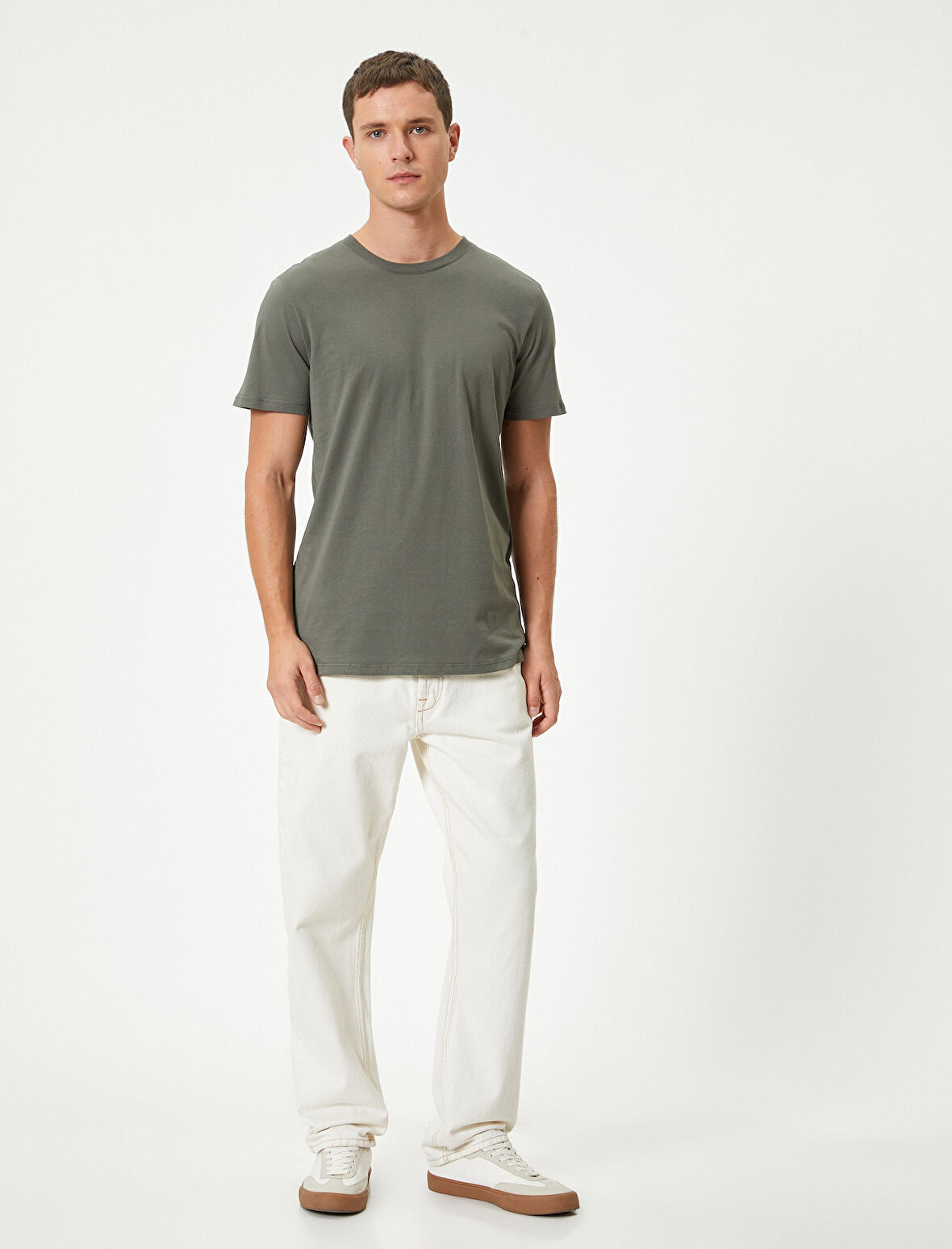 Basic Tişört Slim Fit Bisiklet Yaka Kısa Kollu 