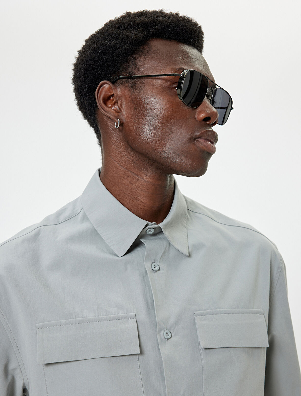 Kısa Kollu Gömlek Cep Detaylı Düğmeli Klasik Yaka Regular Fit