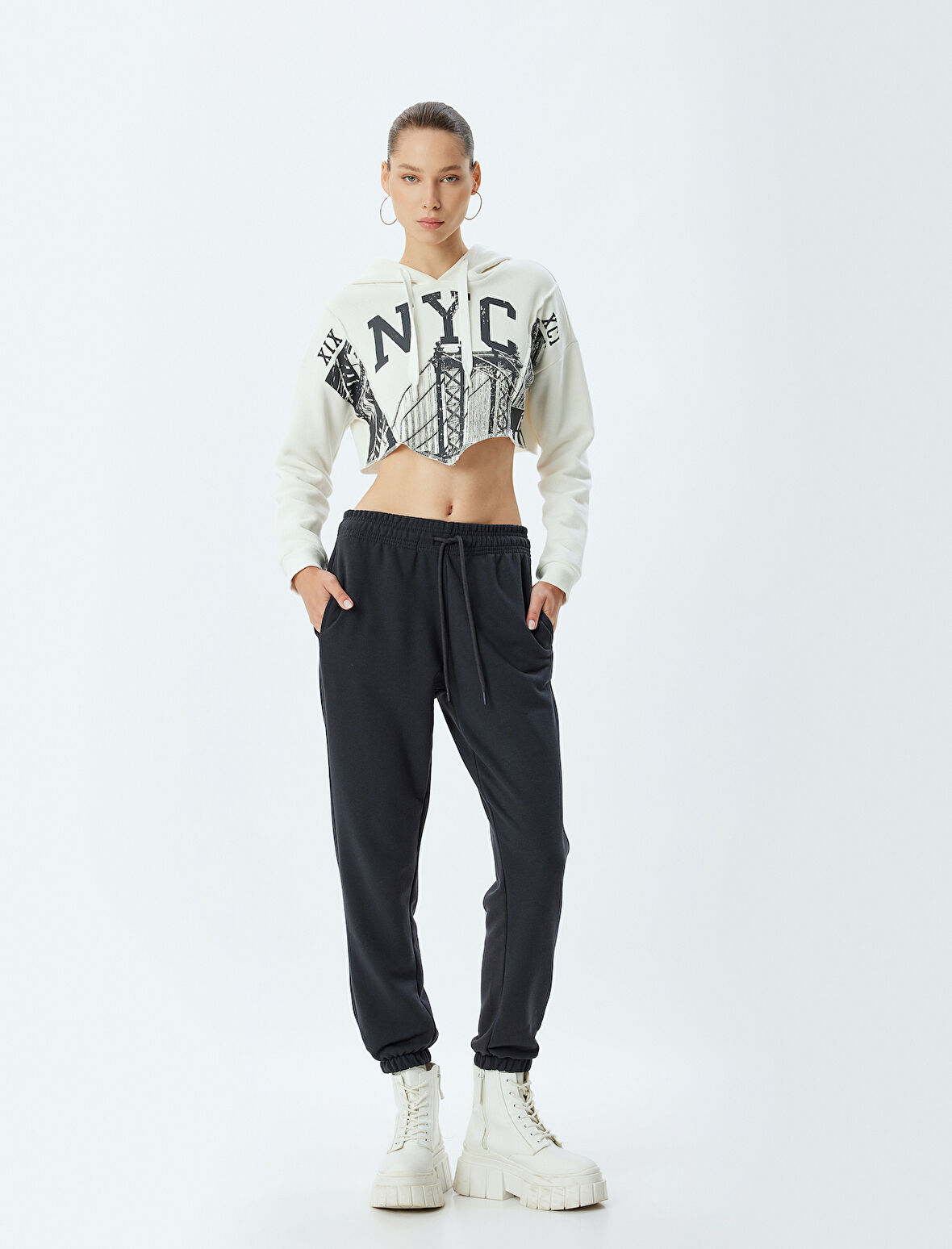 Jogger Eşofman Altı Cep Detaylı Bağcıklı Standart Bel