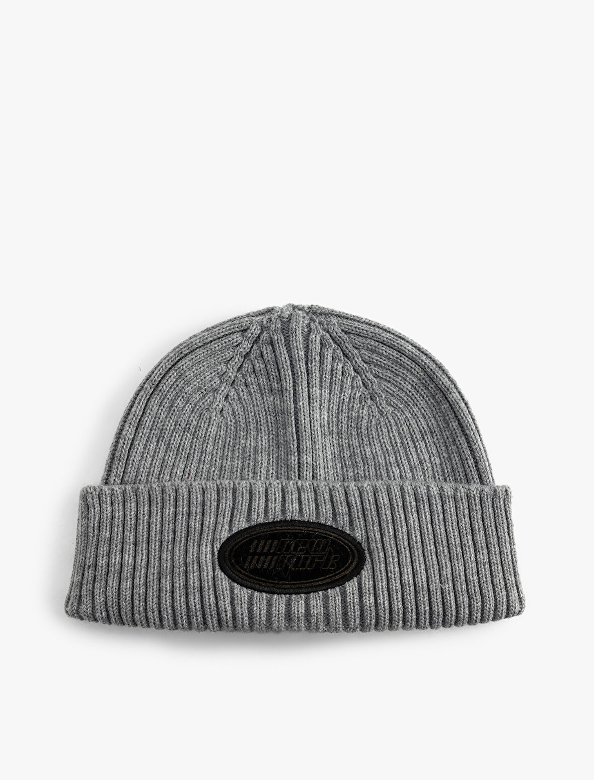 Etiket İşlemeli Katlı Bere