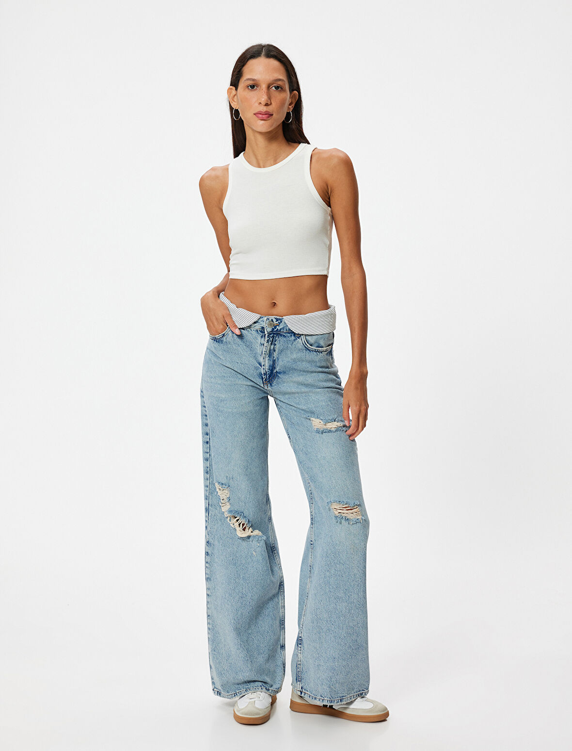 Geniş Paça Yırtık Kot Pantolon Standart Bel Düğmeli - Bianca Wide Leg Jeans