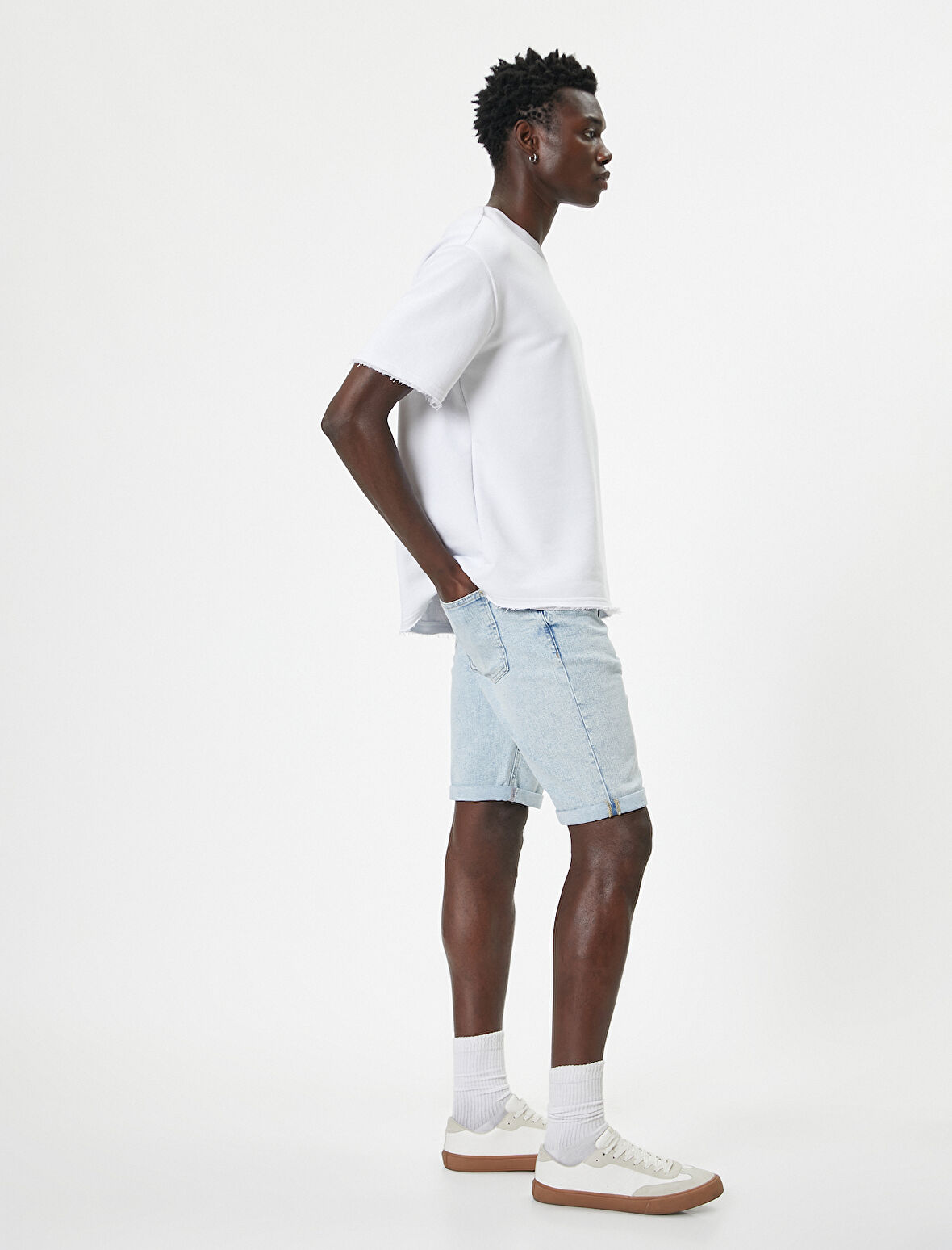 Slim Fit Kot Şort Bermuda Düğmeli Cep Detaylı