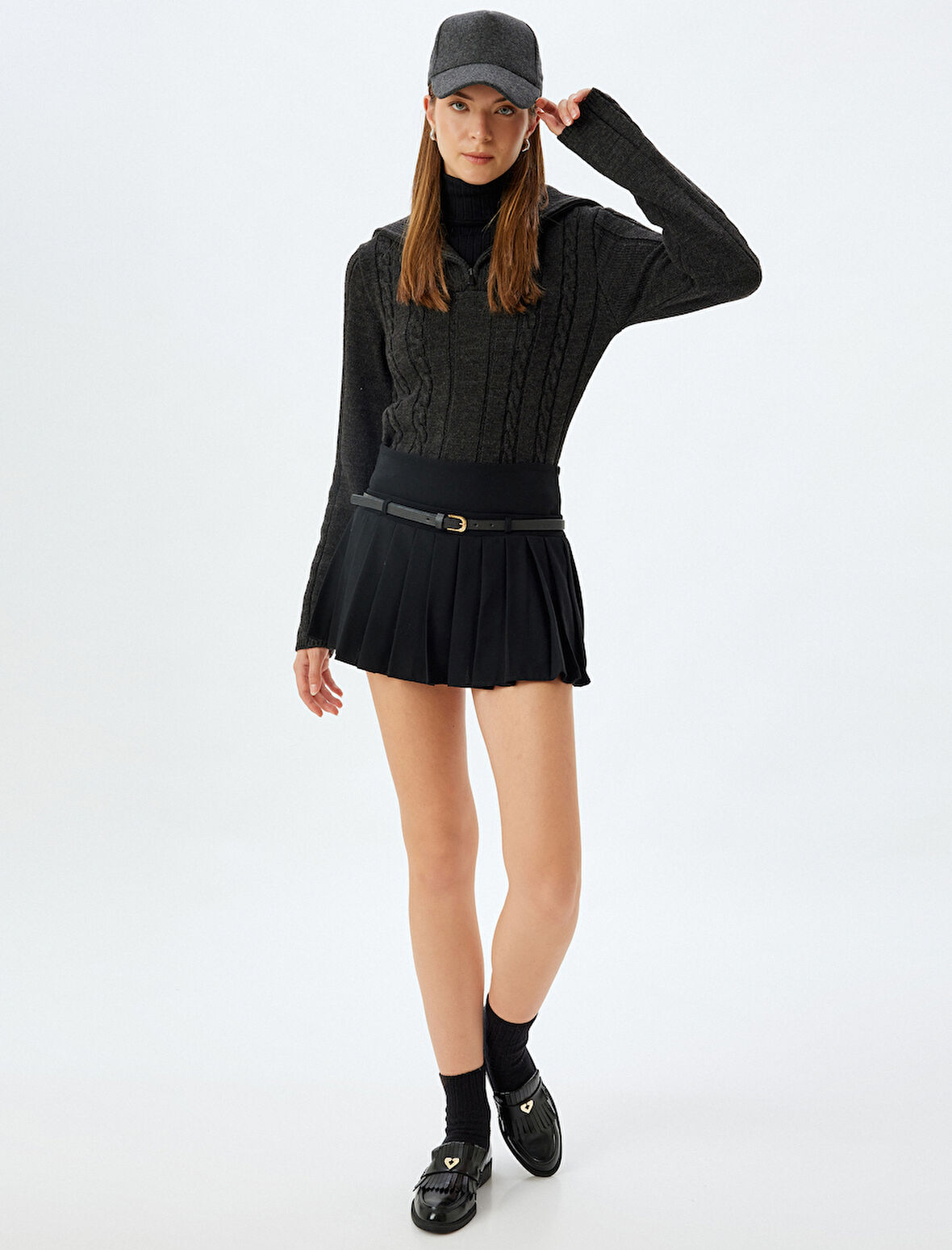 Yarım Fermuarlı Dik Yaka Kazak Saç Örgü Dokulu Uzun Kollu 