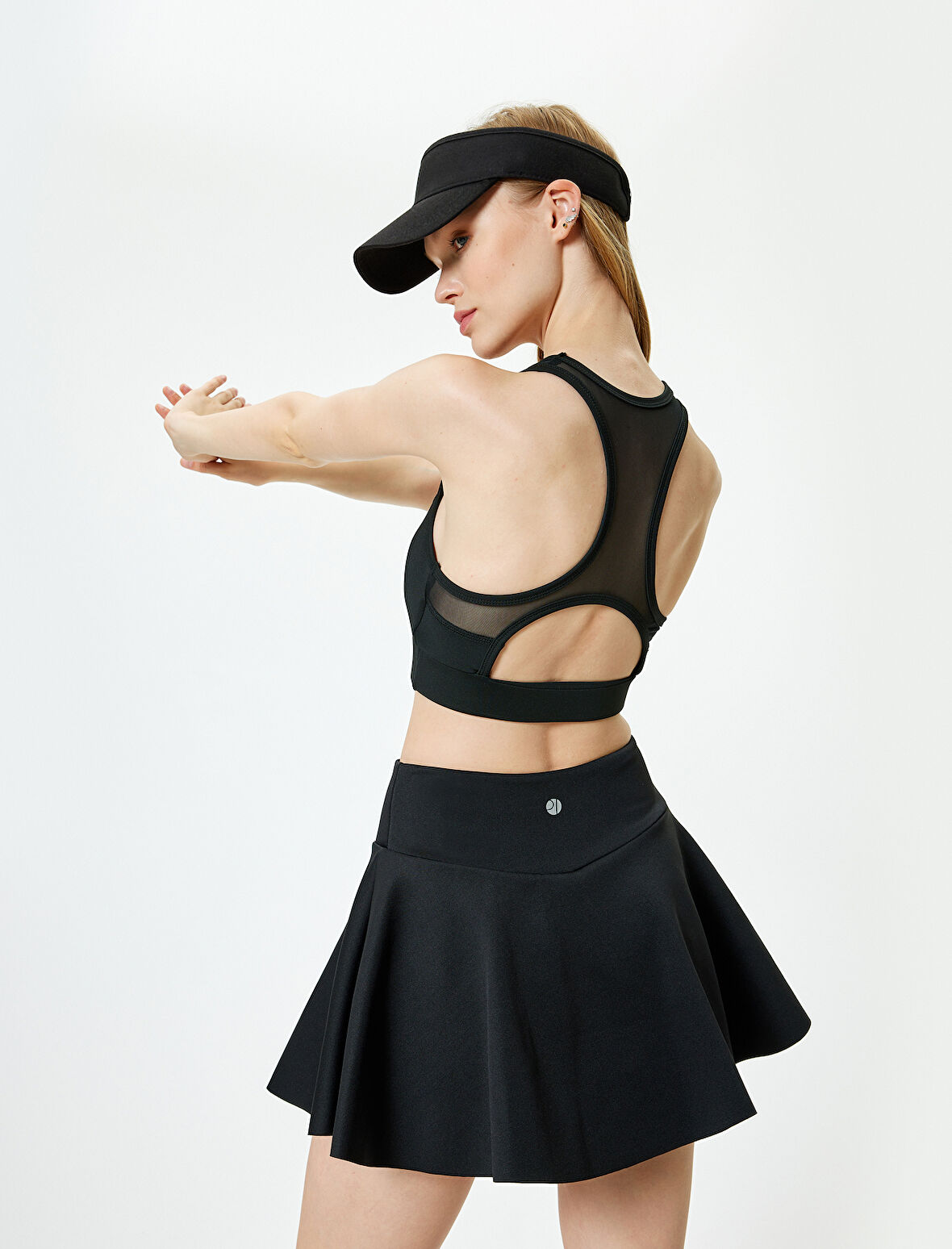 Sporcu Sütyeni Pencere Detaylı U Yaka Slim Fit Kaplı İnterlok