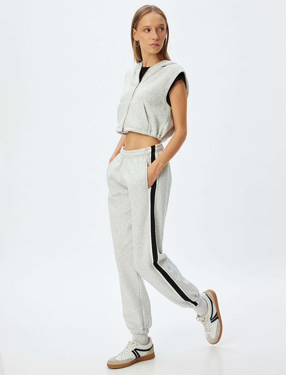 Oversize Jogger Eşofman Altı Beli Bağcıklı Şerit Detaylı Cepli Şardonlu