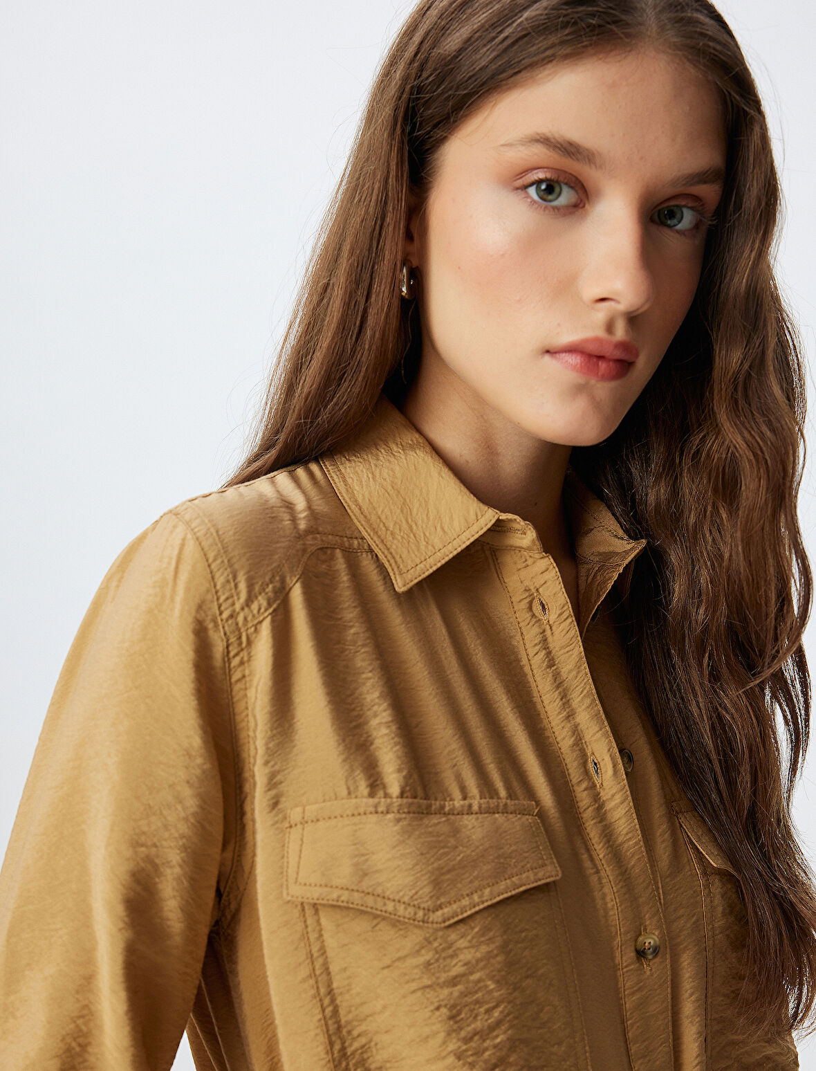 Viskon Oversize Gömlek Kapaklı Cep Detaylı Dokulu Uzun Kollu