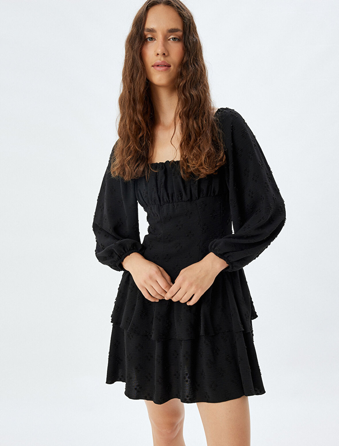 Balon Kol Mini Elbise Kare Yaka Büzgülü Dokulu Katlı 