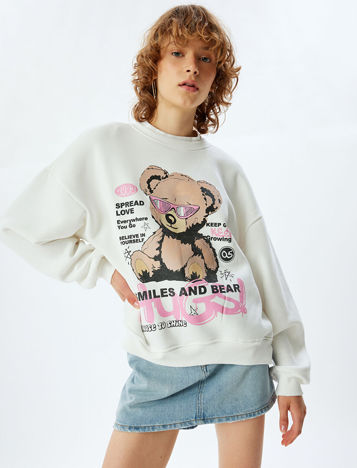 Oversize Sweatshirt Ayı Temalı Arkası Baskılı Bisiklet Yaka Şardonlu