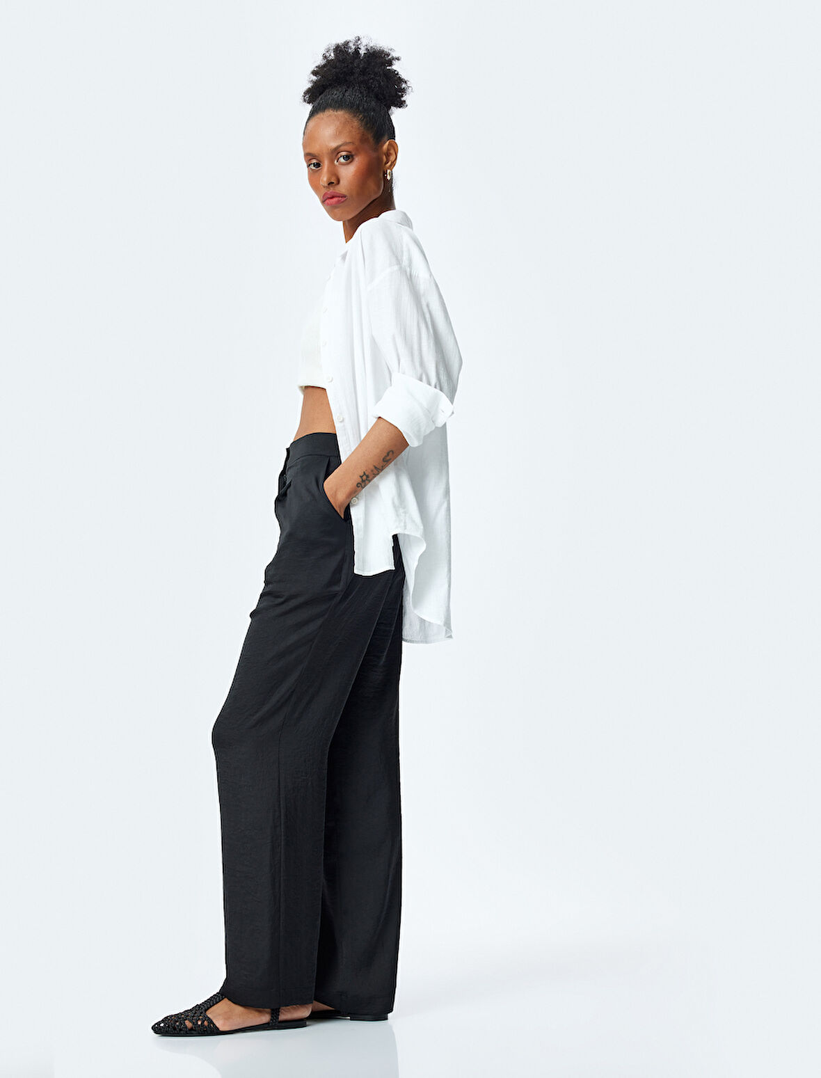 Pile Detaylı Cepli Bol Paça Aerobin Saten Pantolon