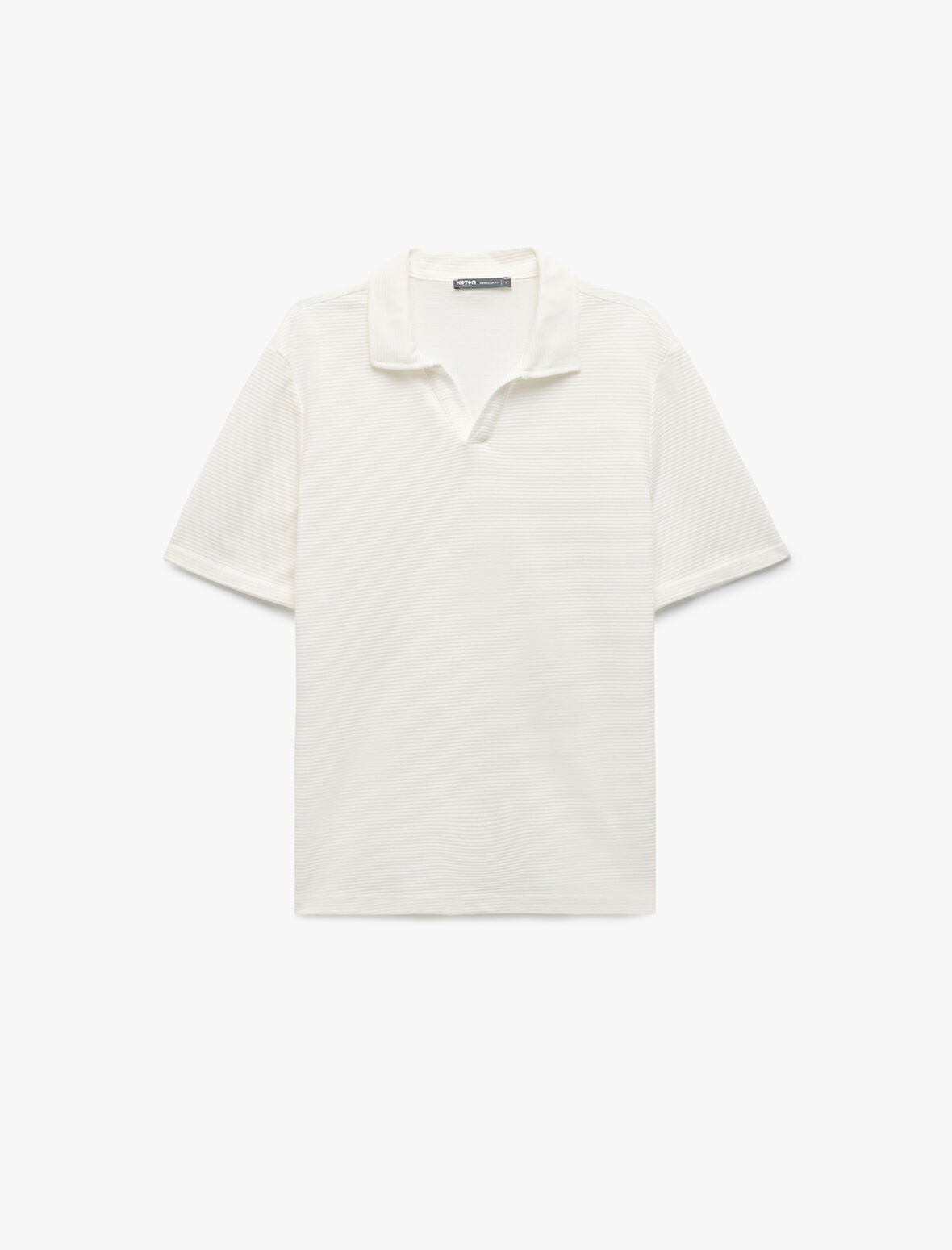 Pamuklu Regular Fit Dokulu Kısa Kollu V Yaka Polo Tişört