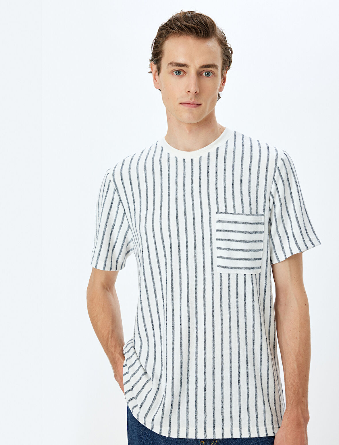 Çizgili Cepli Kısa Kollu Regular Fit Viskon Karışımlı Tok Kumaş Bisiklet Yaka Tişört