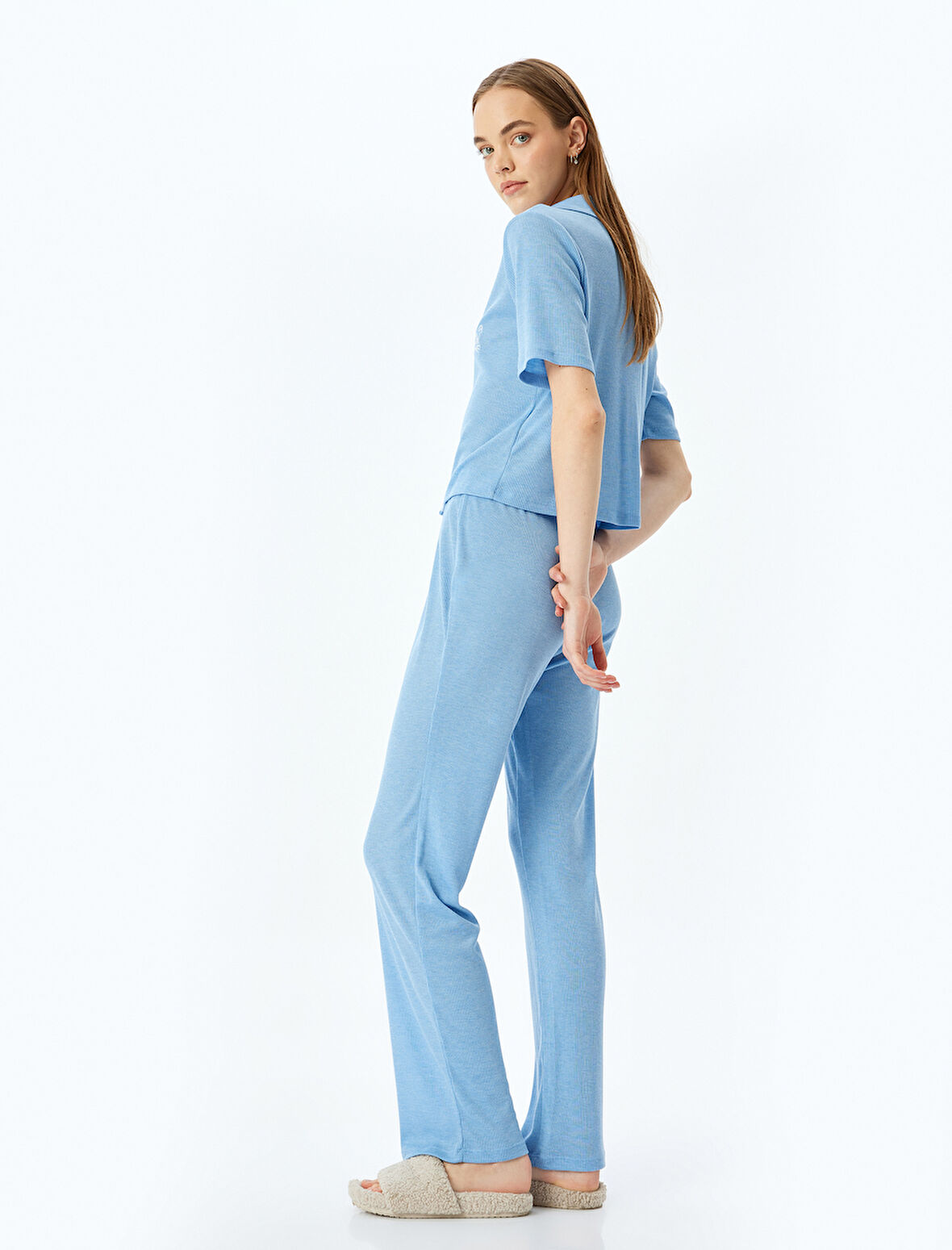 Gömlek Yaka Kısa Kollu Düğmeli Pijama Takımı