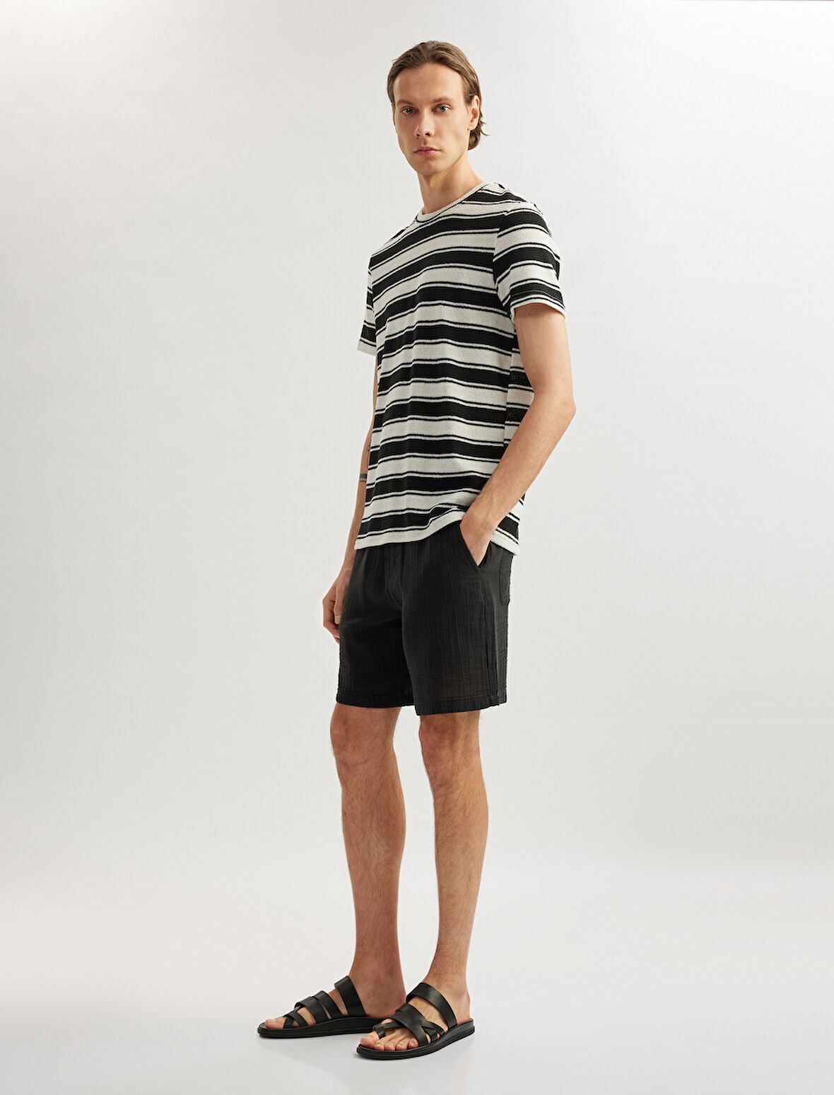 Müslin Pamuklu Cep Detaylı Beli Bağcıklı Chino Şort