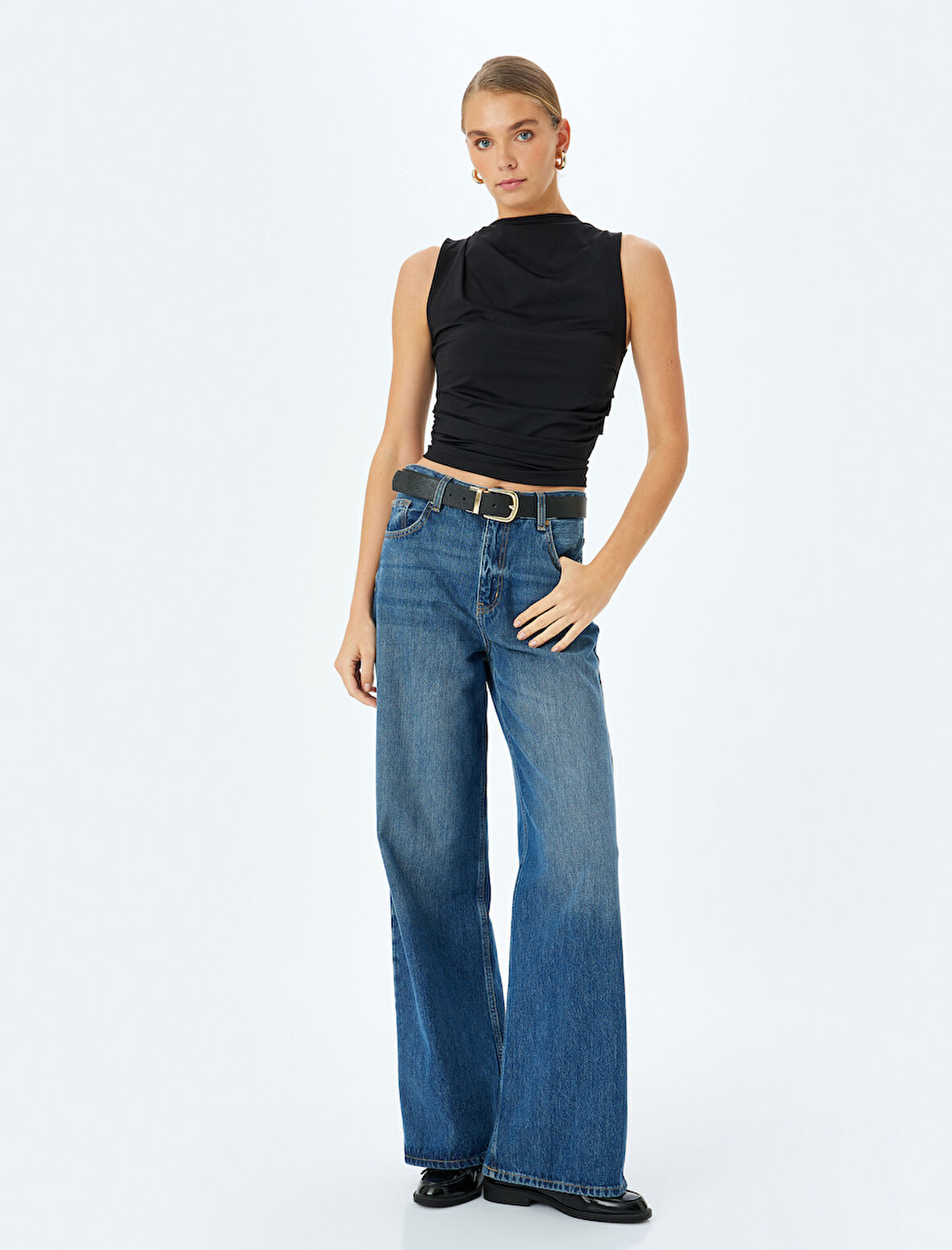 Asimetrik Hafif Dik Yaka Drapeli Slim Fit Kolsuz Bluz