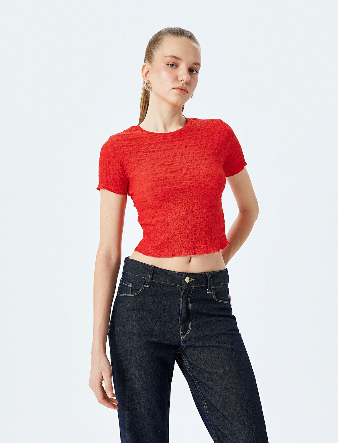 Basic Kısa Kollu Bisiklet Yaka Dokulu Crop Tişört