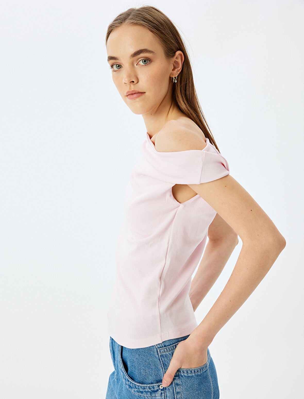 Kayık Yaka Drapeli Kolsuz Slim Fit Bluz